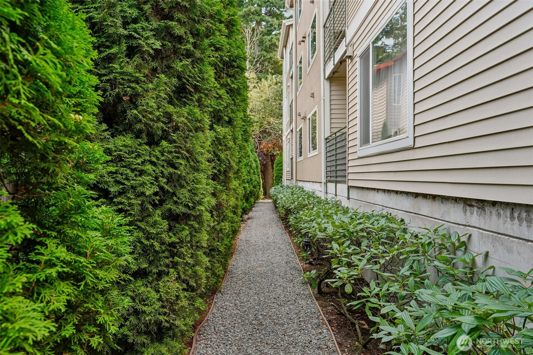 12034 15th Avenue NE Unit: 204