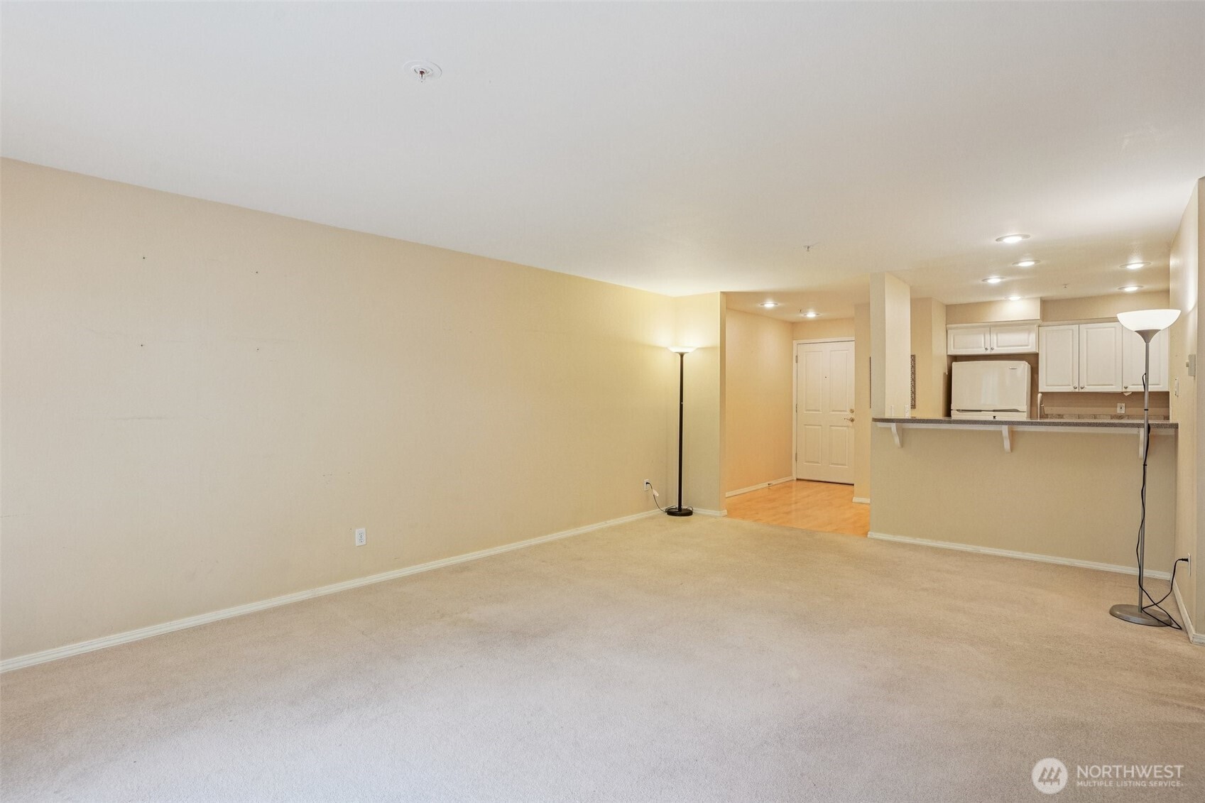12034 15th Avenue NE Unit: 204