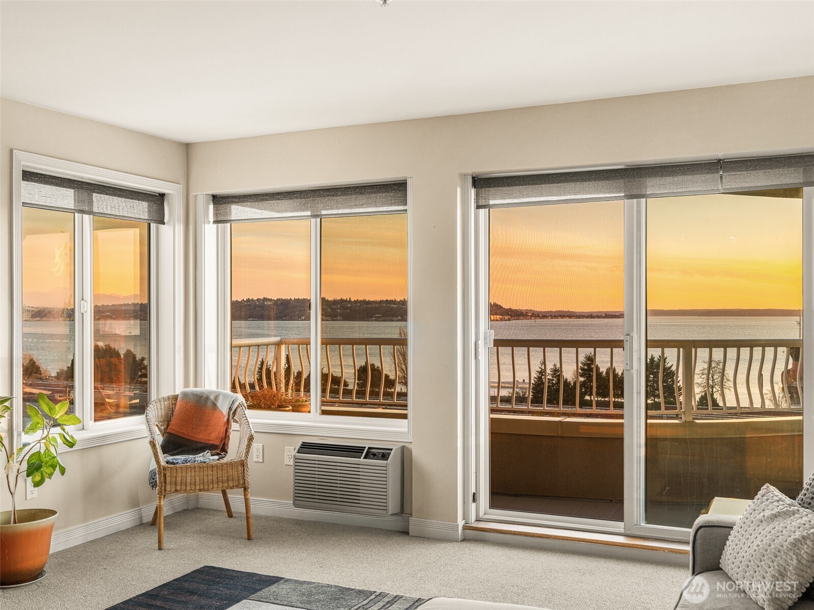 601 W Mercer Place Unit: 301