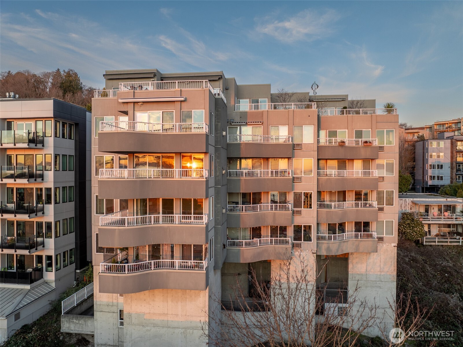 601 W Mercer Place Unit: 301