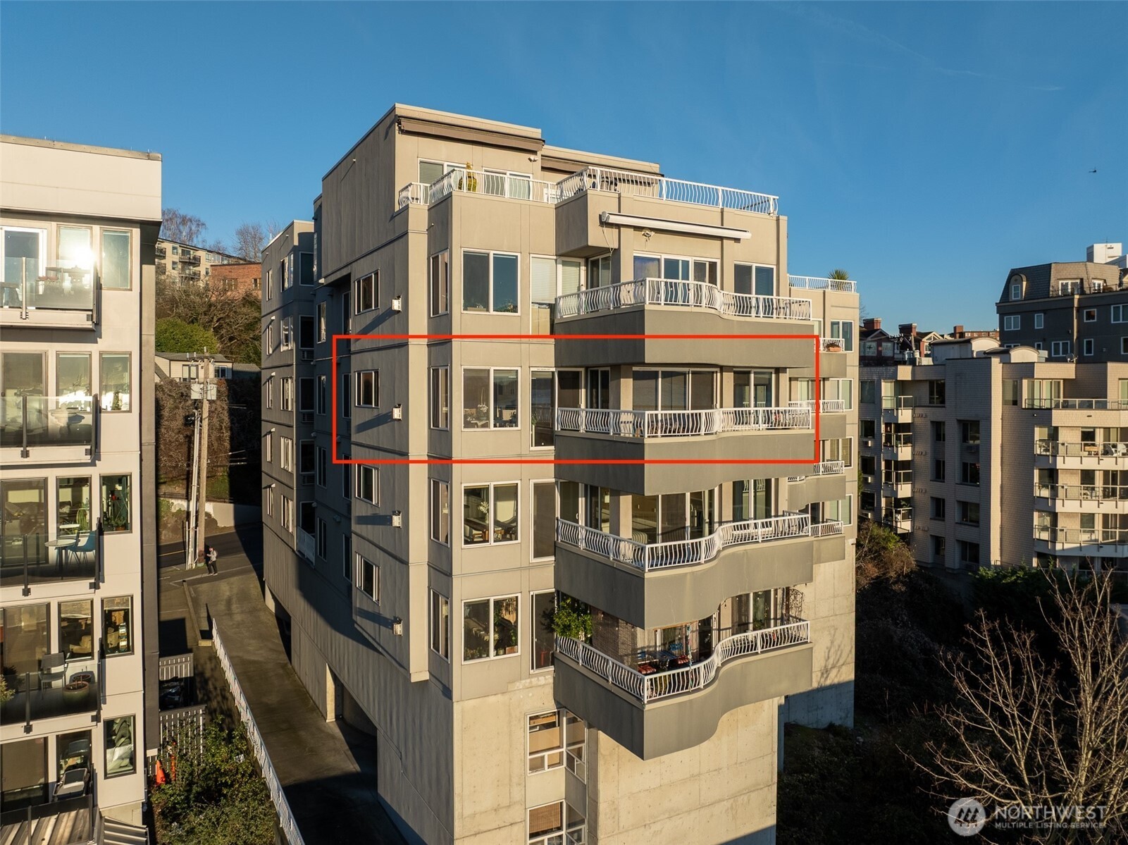 601 W Mercer Place Unit: 301