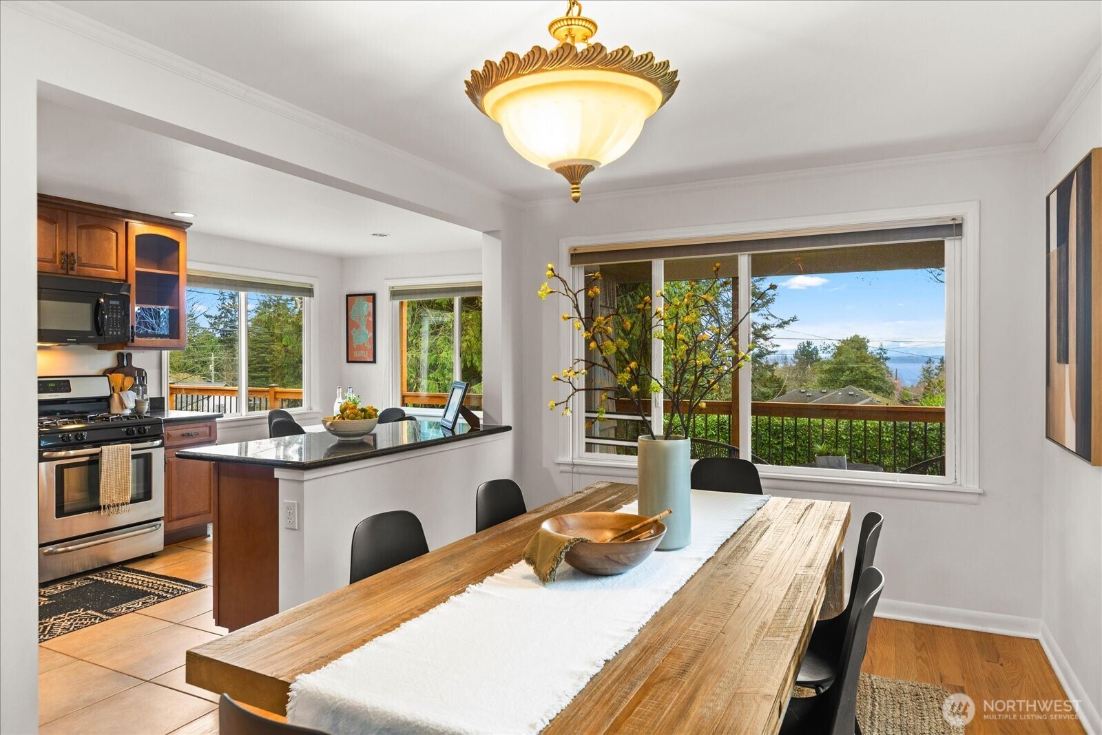 11513 Palatine Avenue N