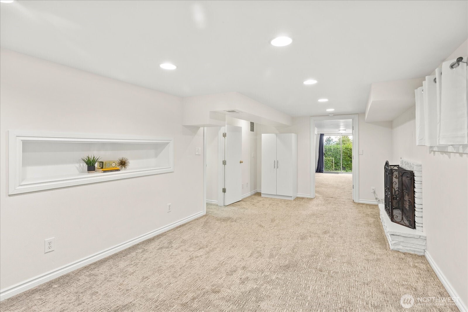 11513 Palatine Avenue N