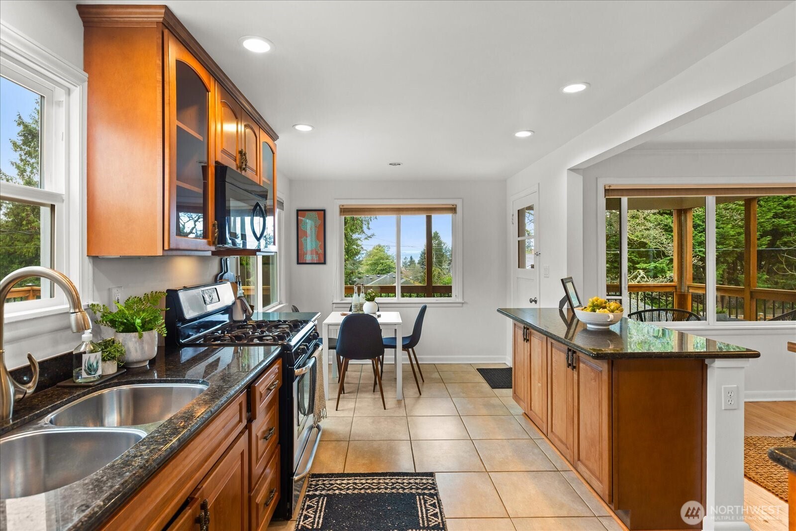 11513 Palatine Avenue N