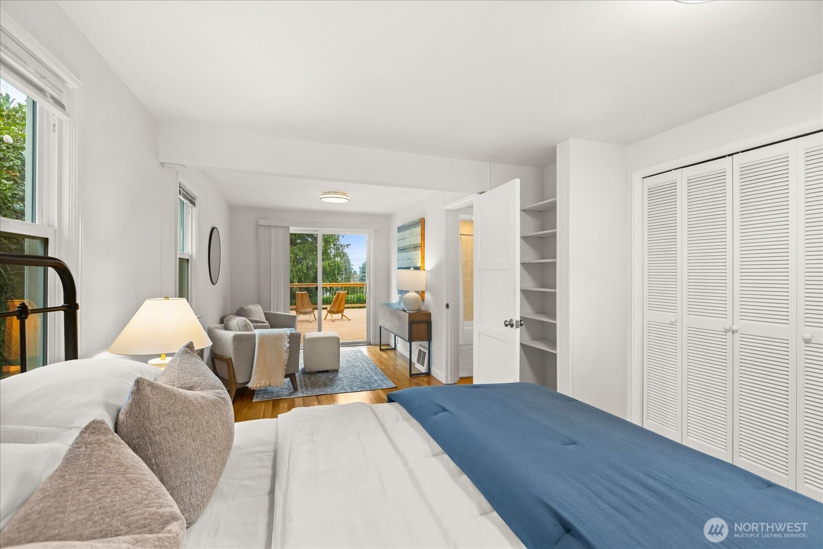 11513 Palatine Avenue N