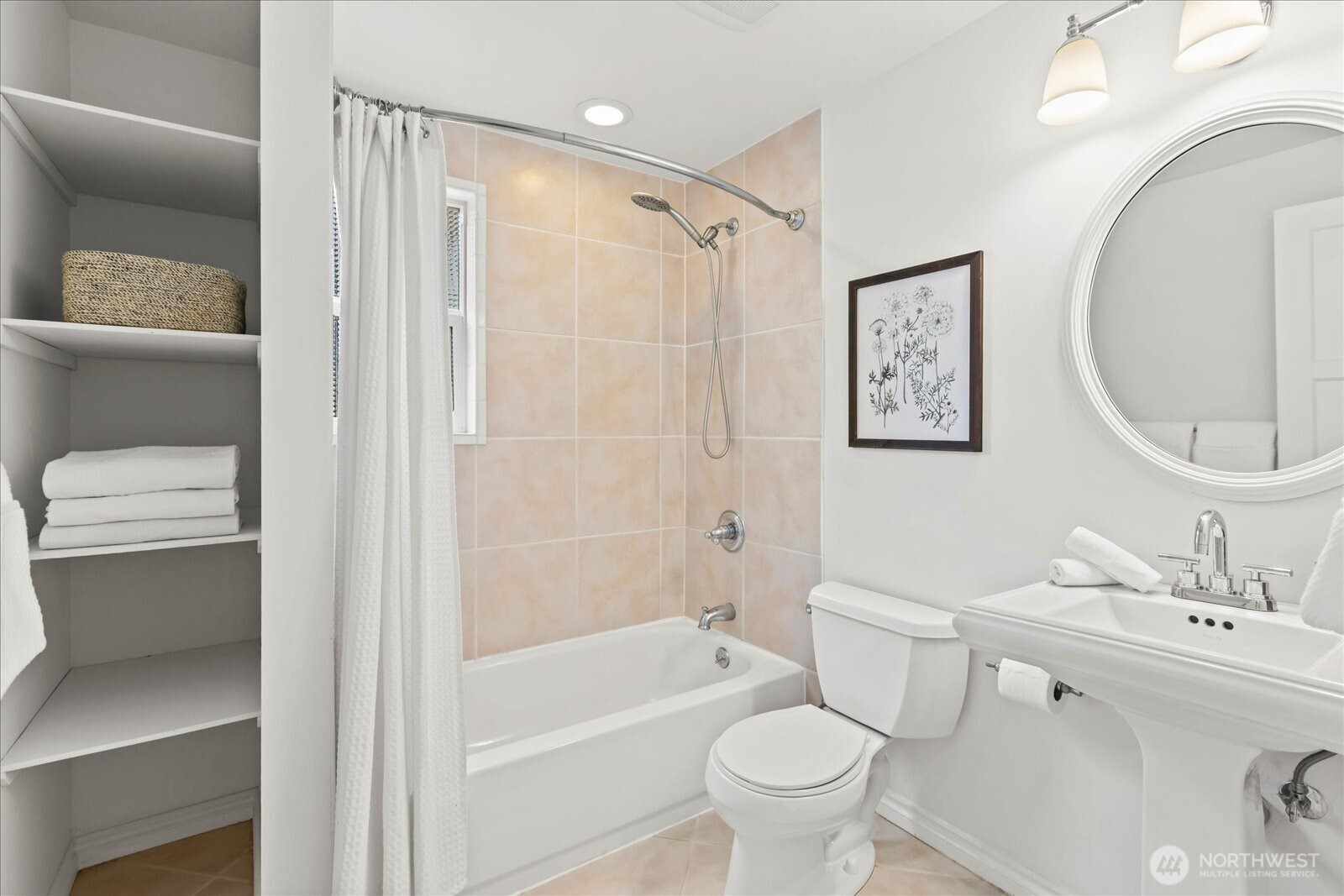 11513 Palatine Avenue N