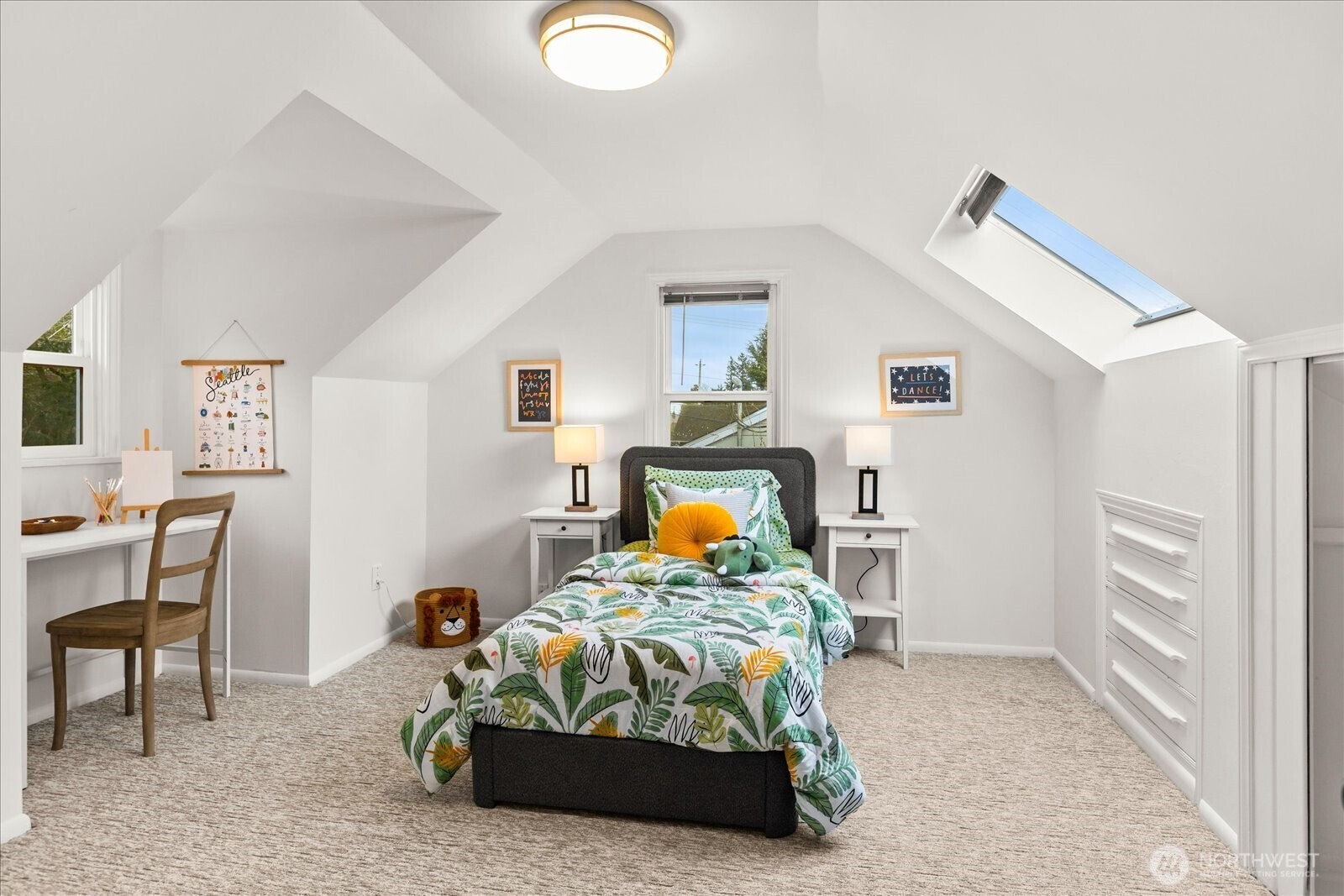 11513 Palatine Avenue N