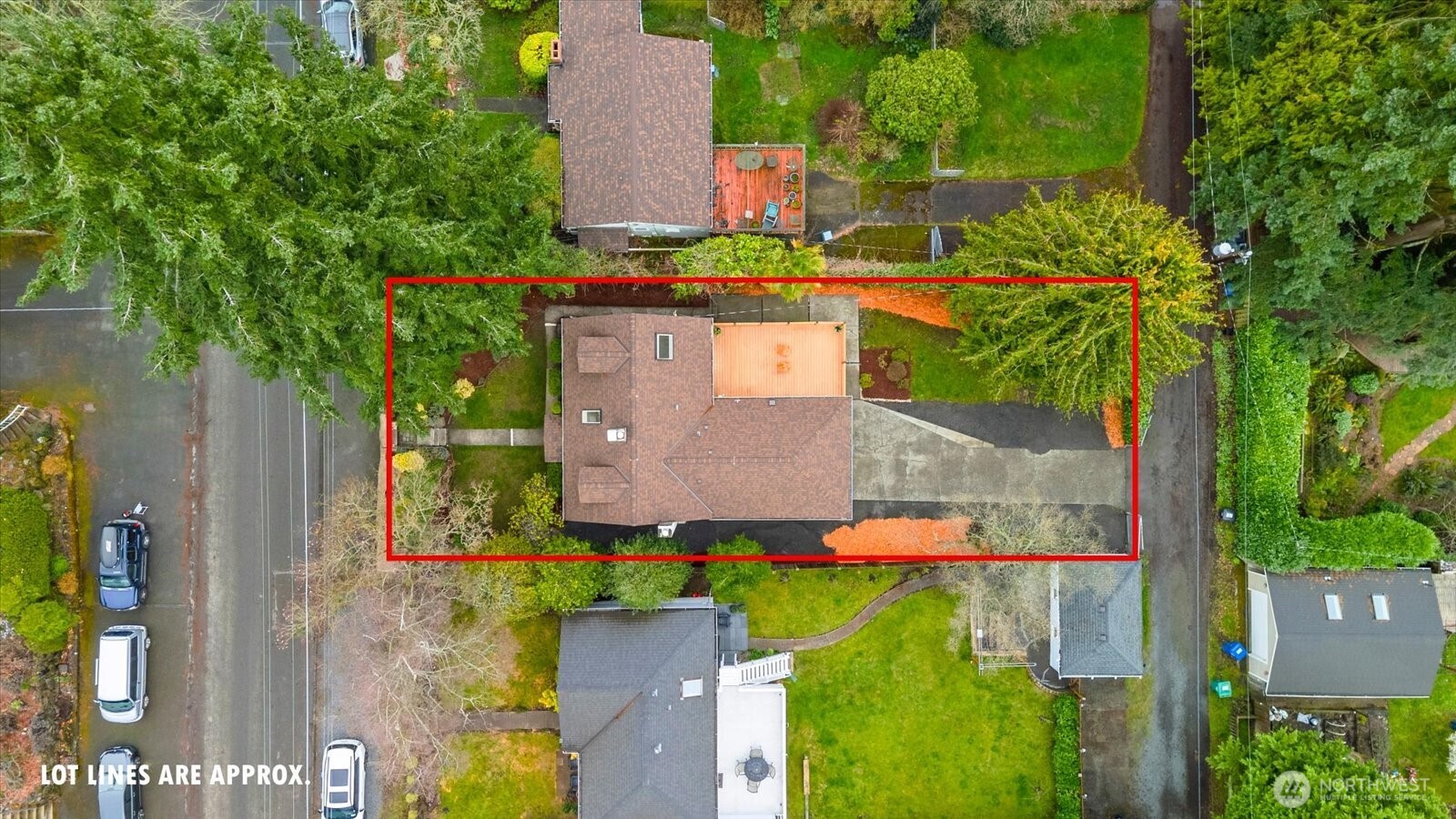 11513 Palatine Avenue N