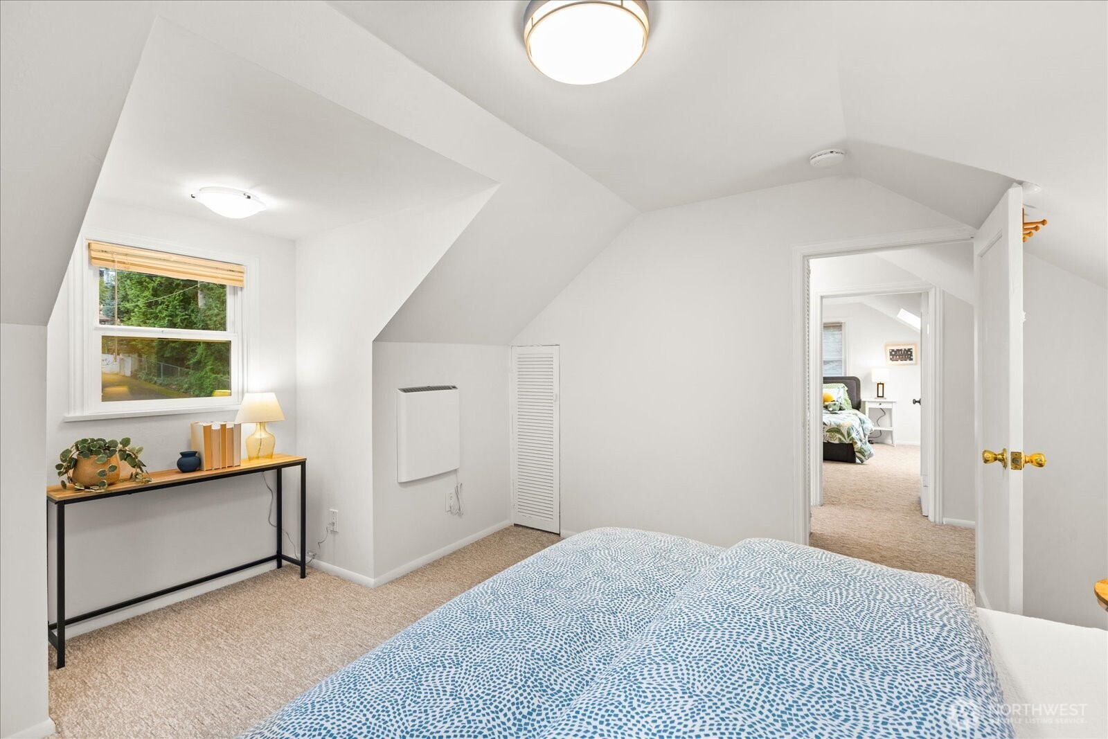 11513 Palatine Avenue N