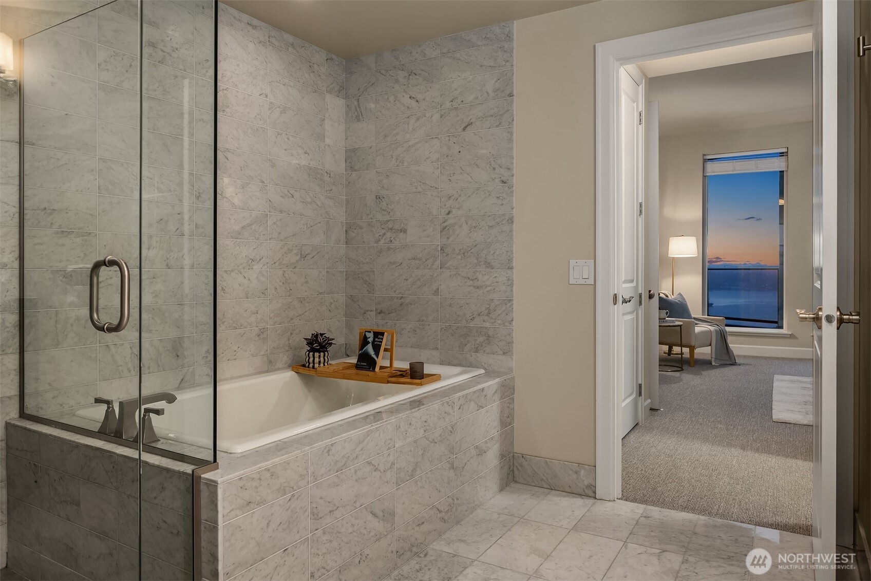 1920 4th Avenue Unit: 2702