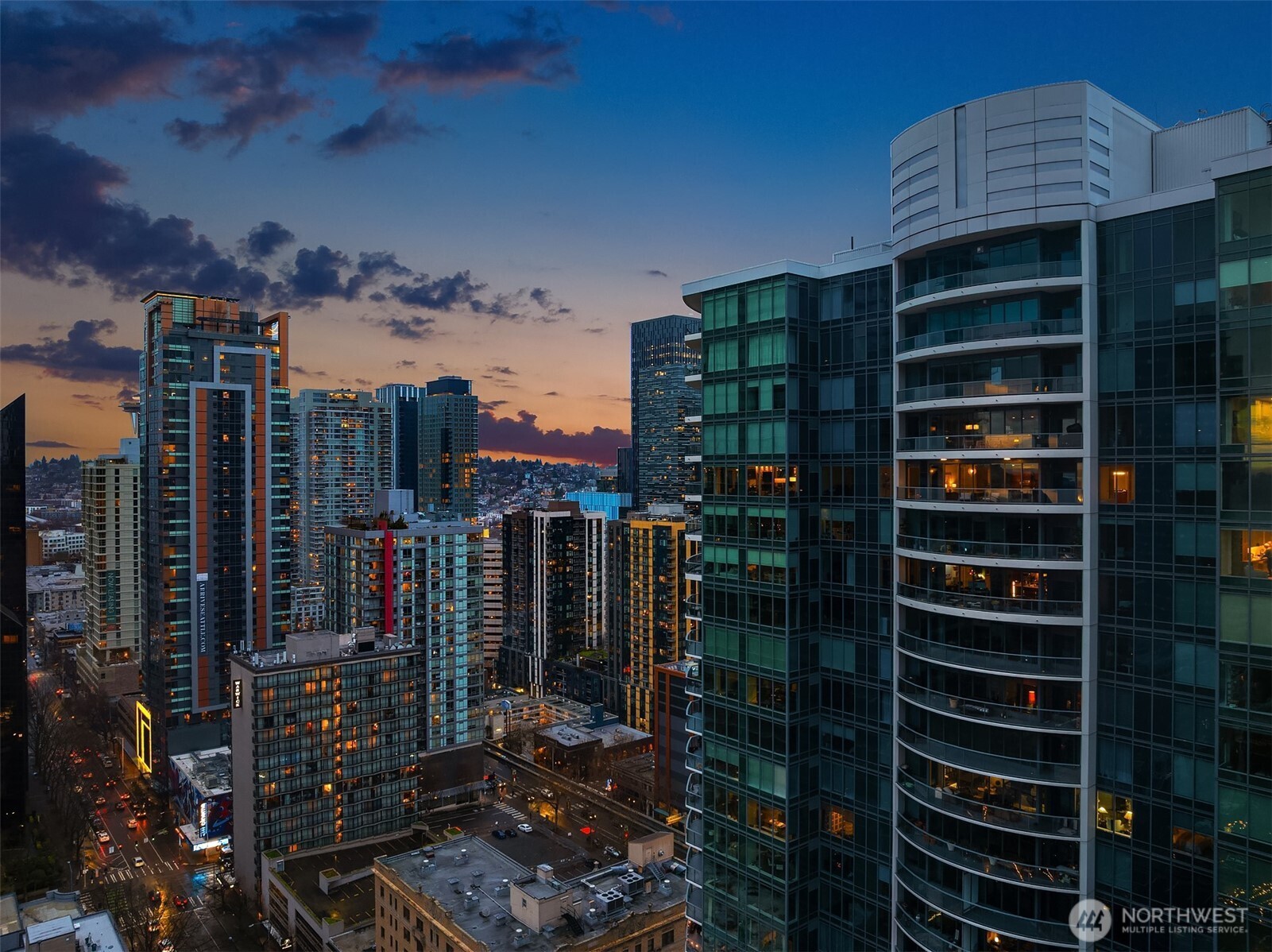 1920 4th Avenue Unit: 2702