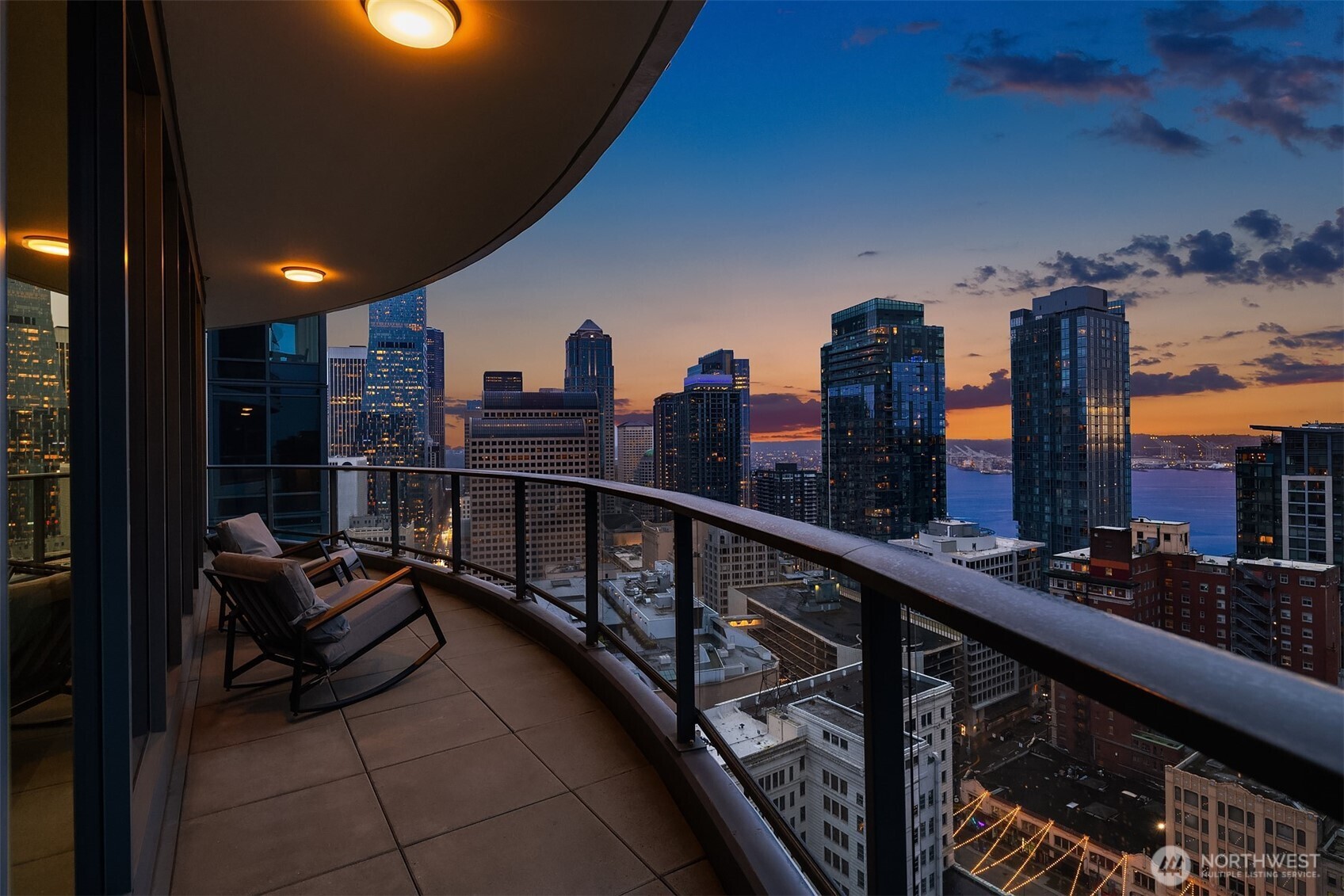 1920 4th Avenue Unit: 2702
