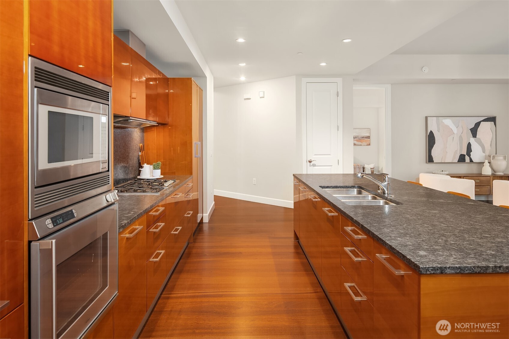 1920 4th Avenue Unit: 2702