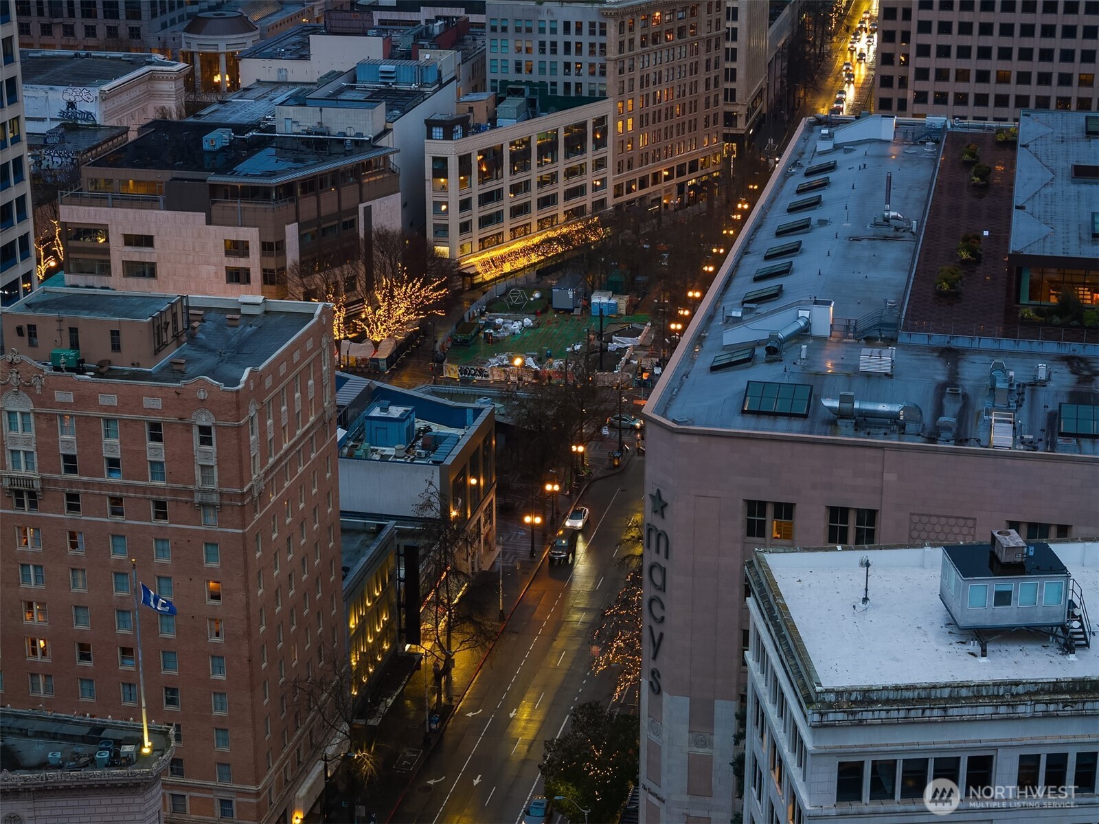 1920 4th Avenue Unit: 2702