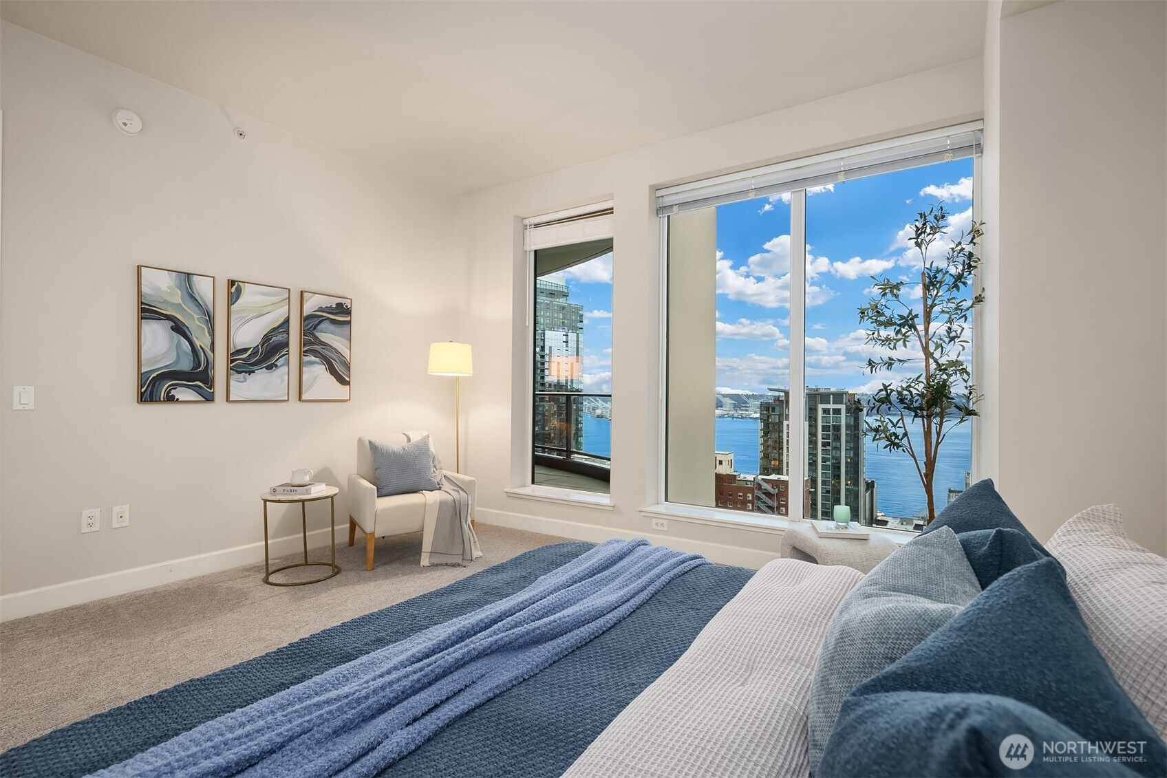 1920 4th Avenue Unit: 2702