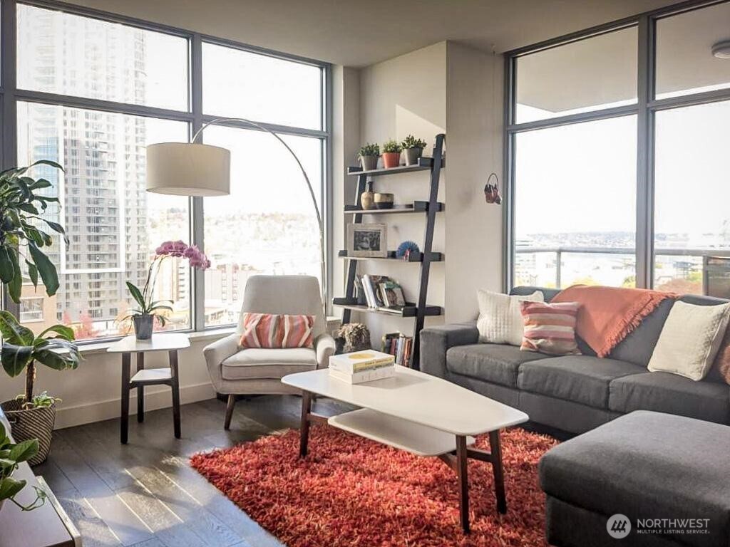 588 Bell Street Unit: 1102