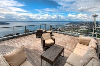 588 Bell Street Unit: 1102