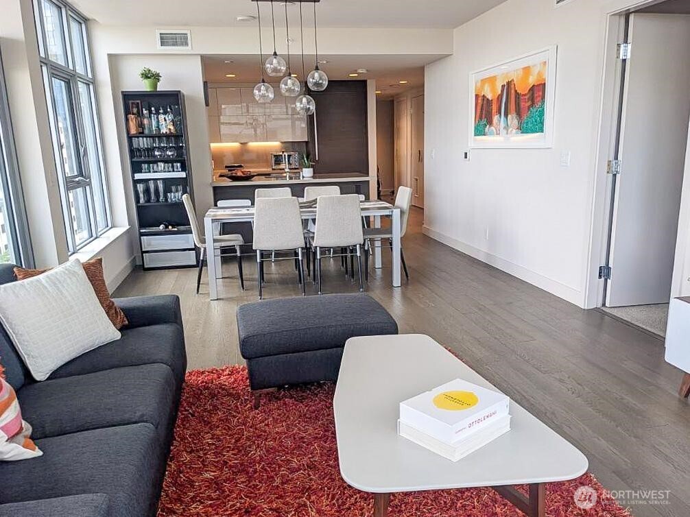 588 Bell Street Unit: 1102