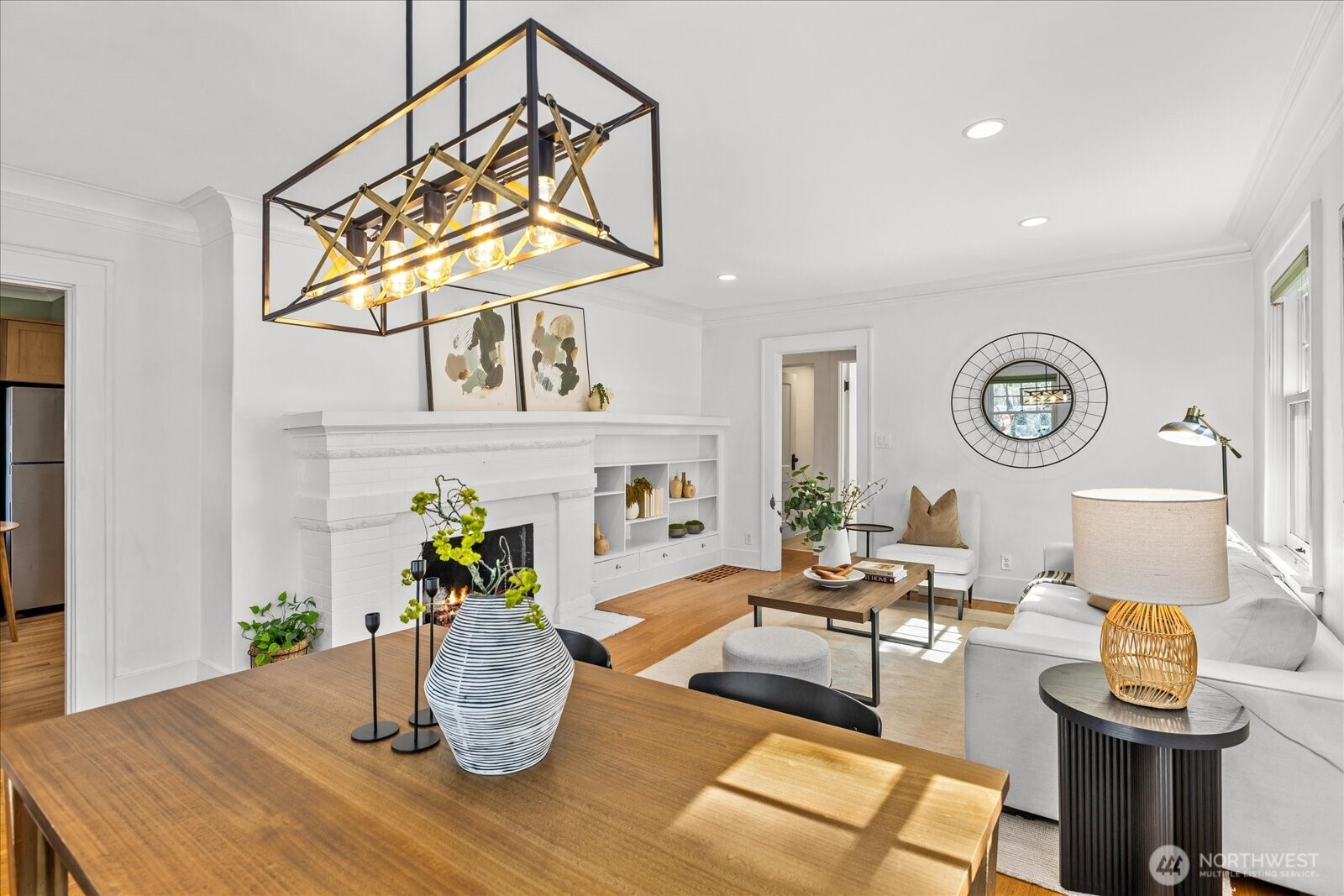 810 NE Ravenna Boulevard