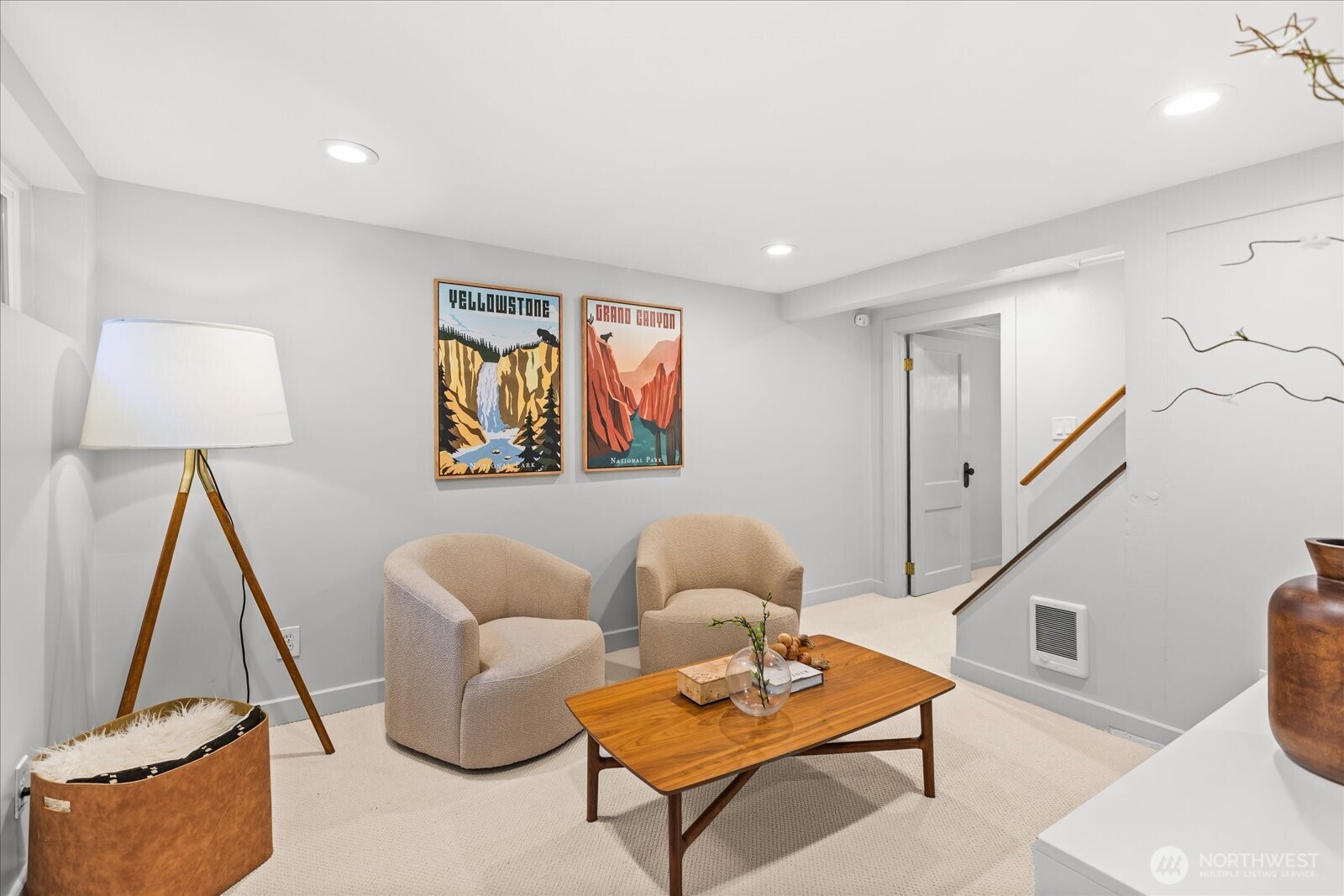 810 NE Ravenna Boulevard