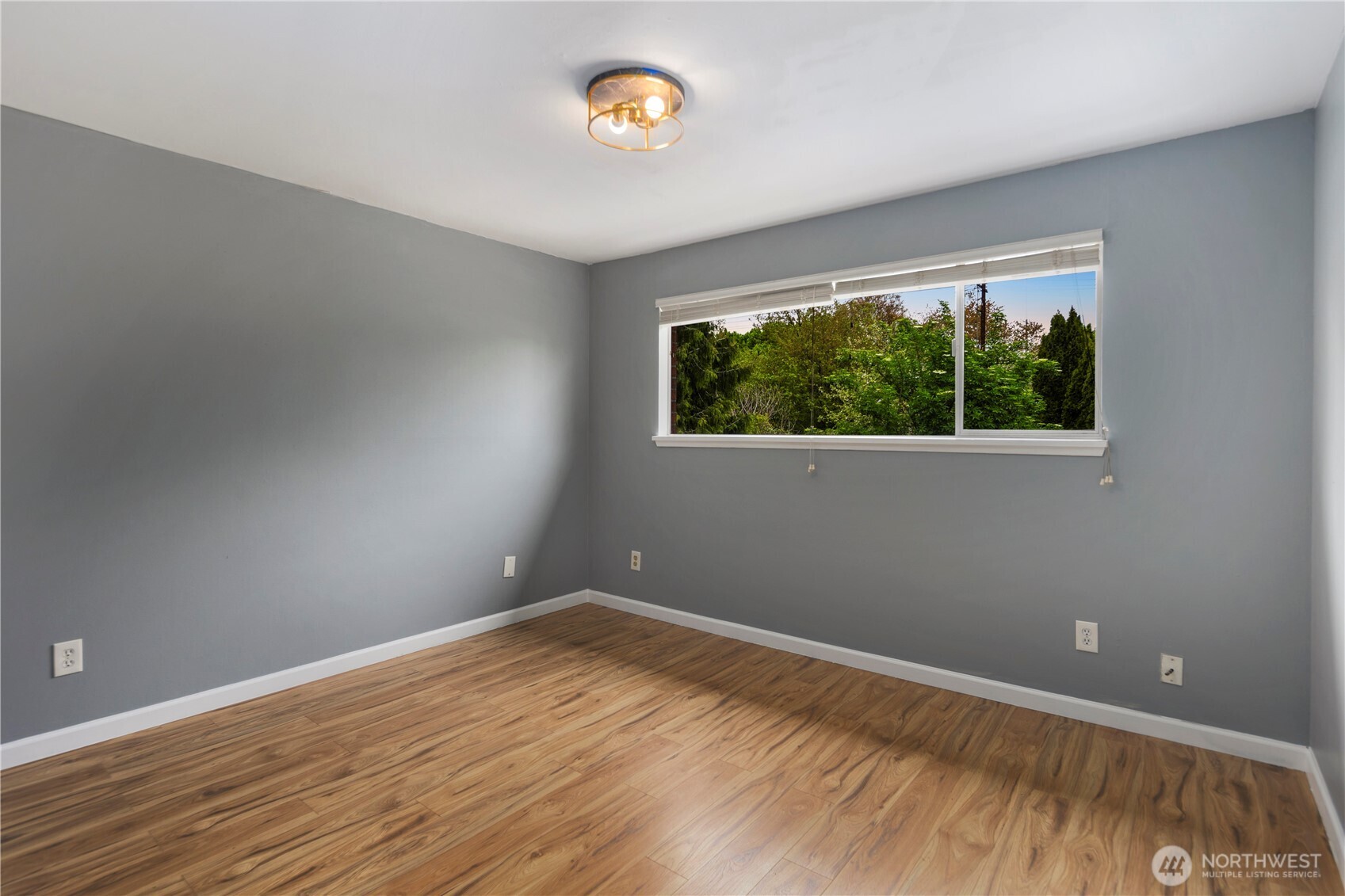 748 S Cloverdale Street Unit: 14