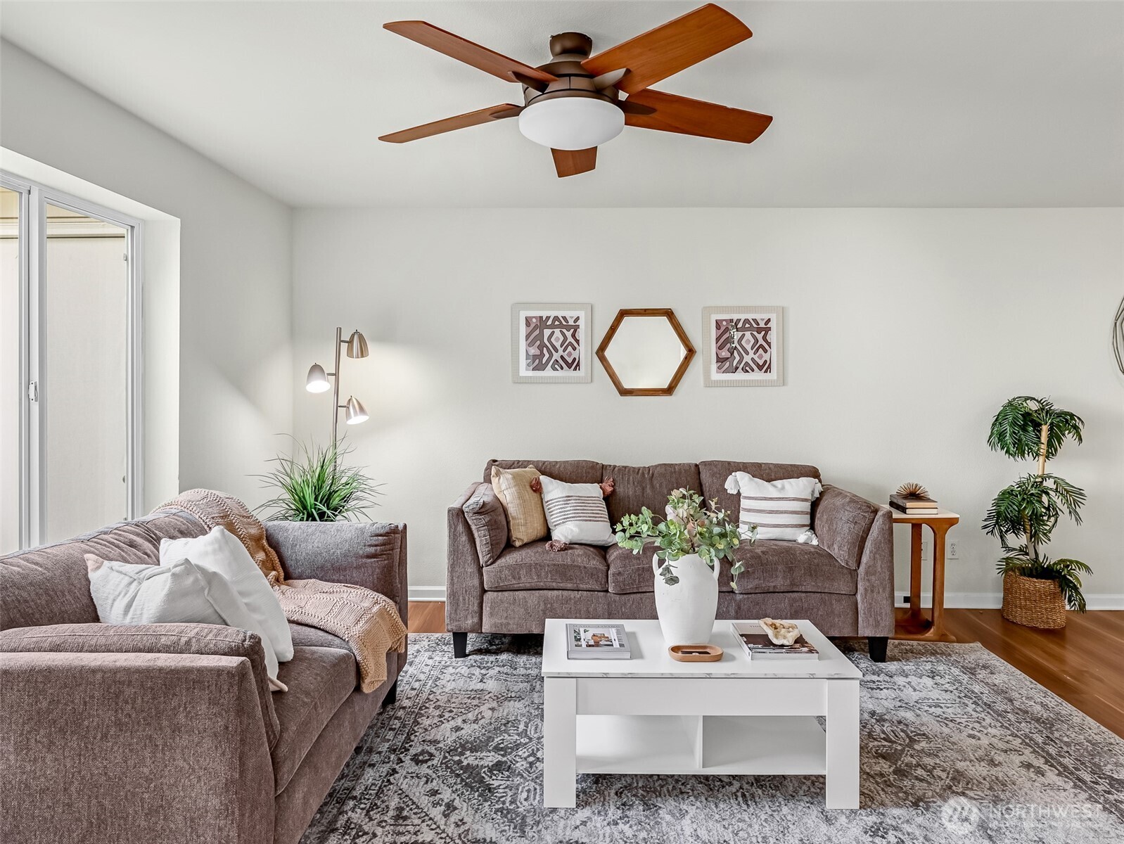 2300 Jefferson Avenue NE Unit: I137