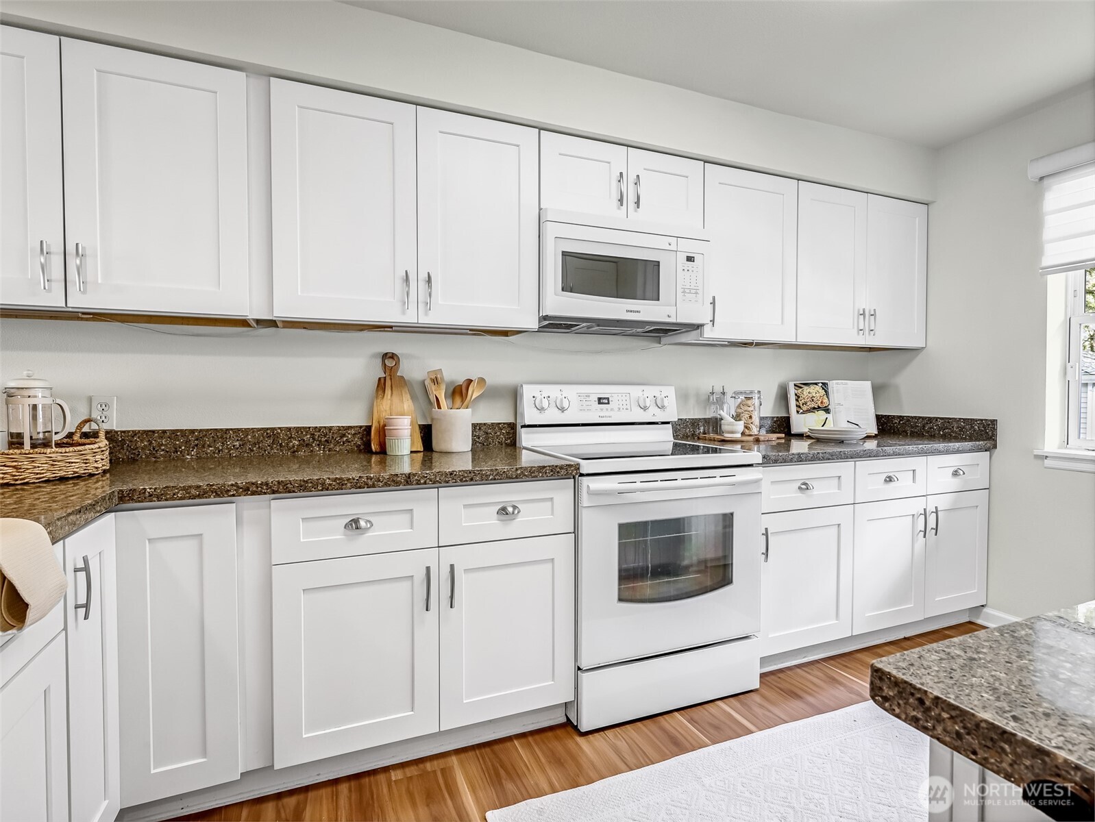 2300 Jefferson Avenue NE Unit: I137
