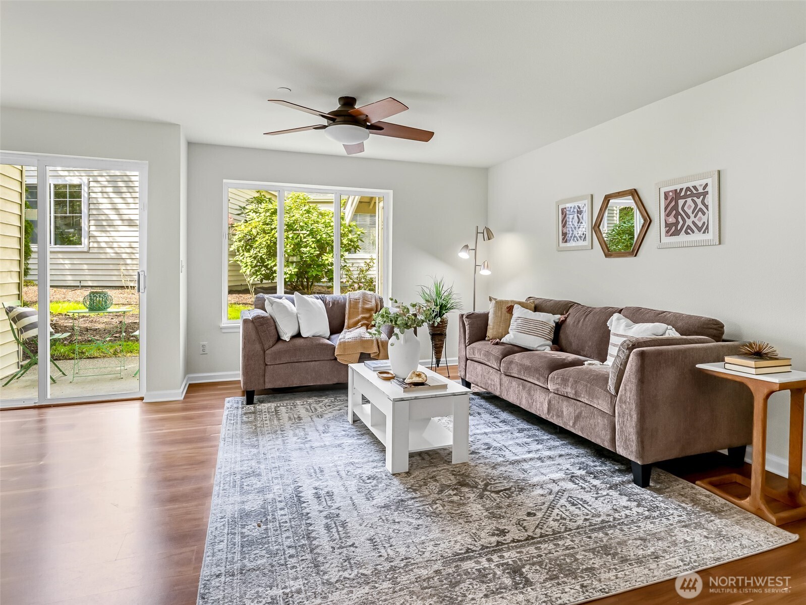 2300 Jefferson Avenue NE Unit: I137