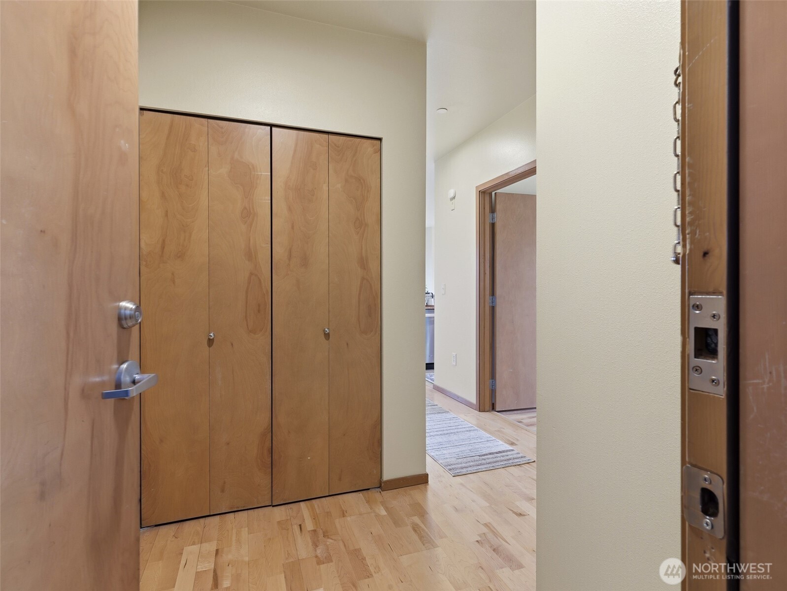 668 S Lane Street Unit: 404