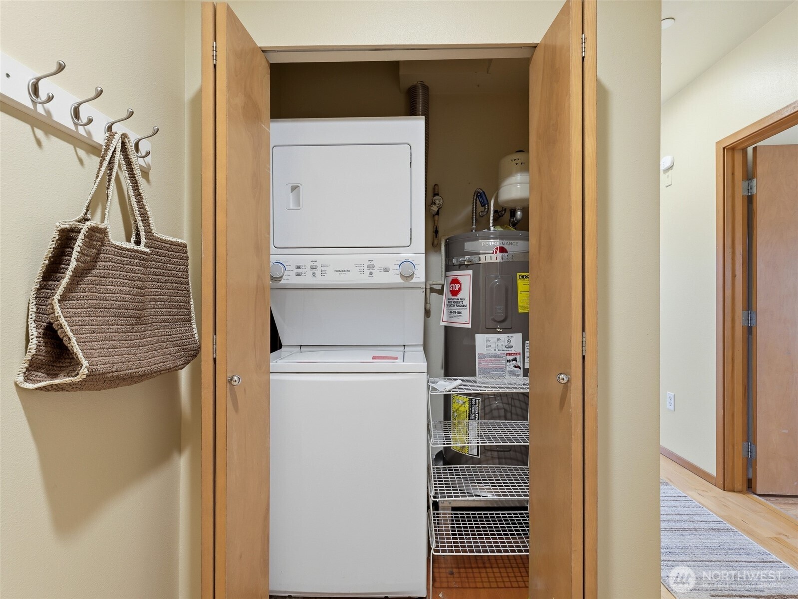 668 S Lane Street Unit: 404