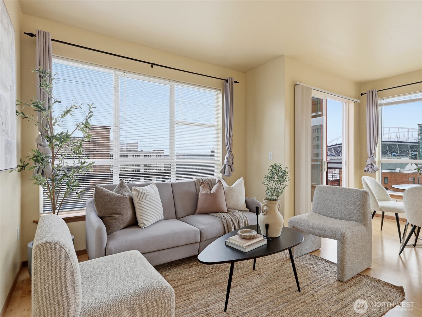 668 S Lane Street Unit: 404