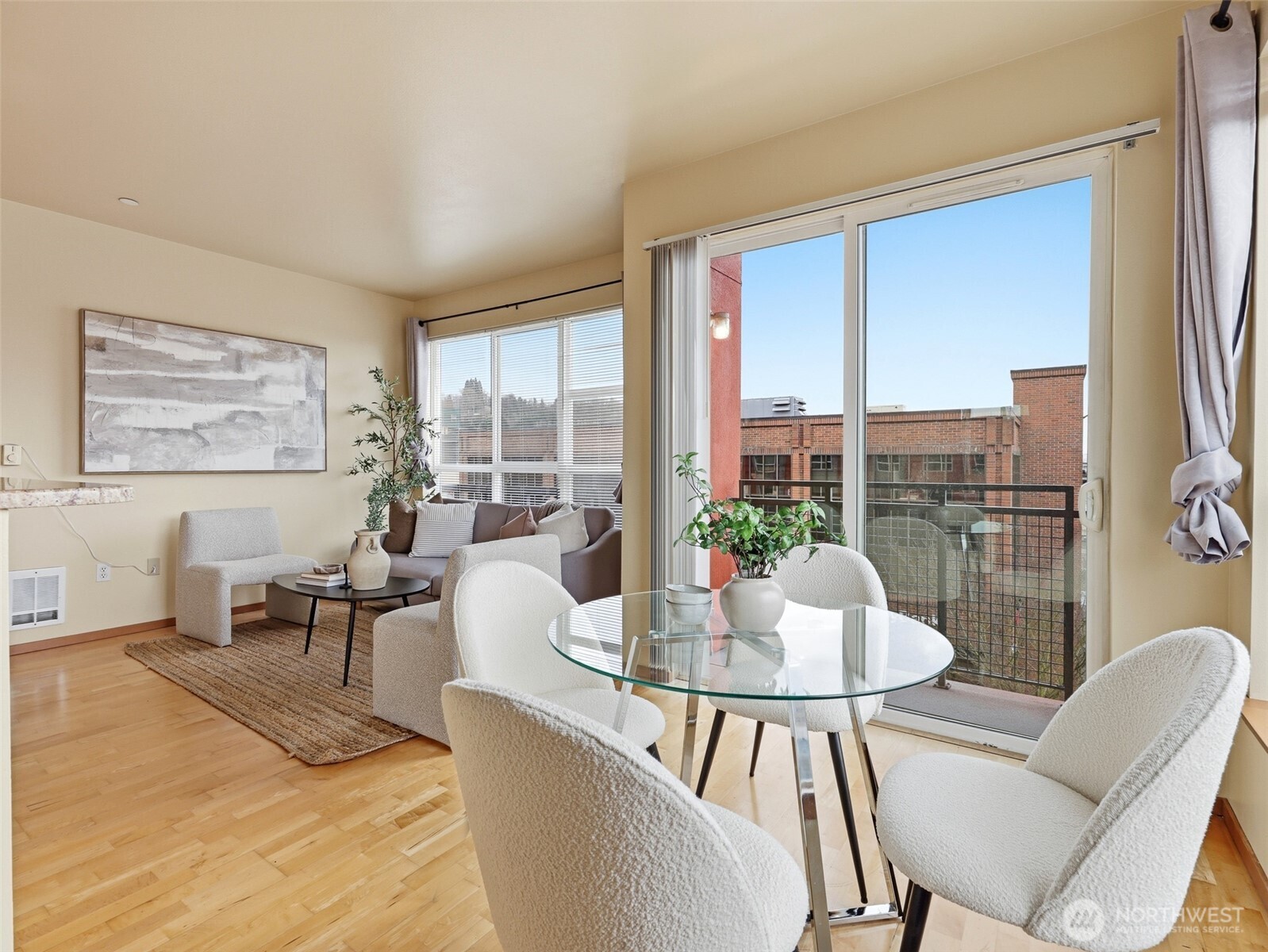 668 S Lane Street Unit: 404