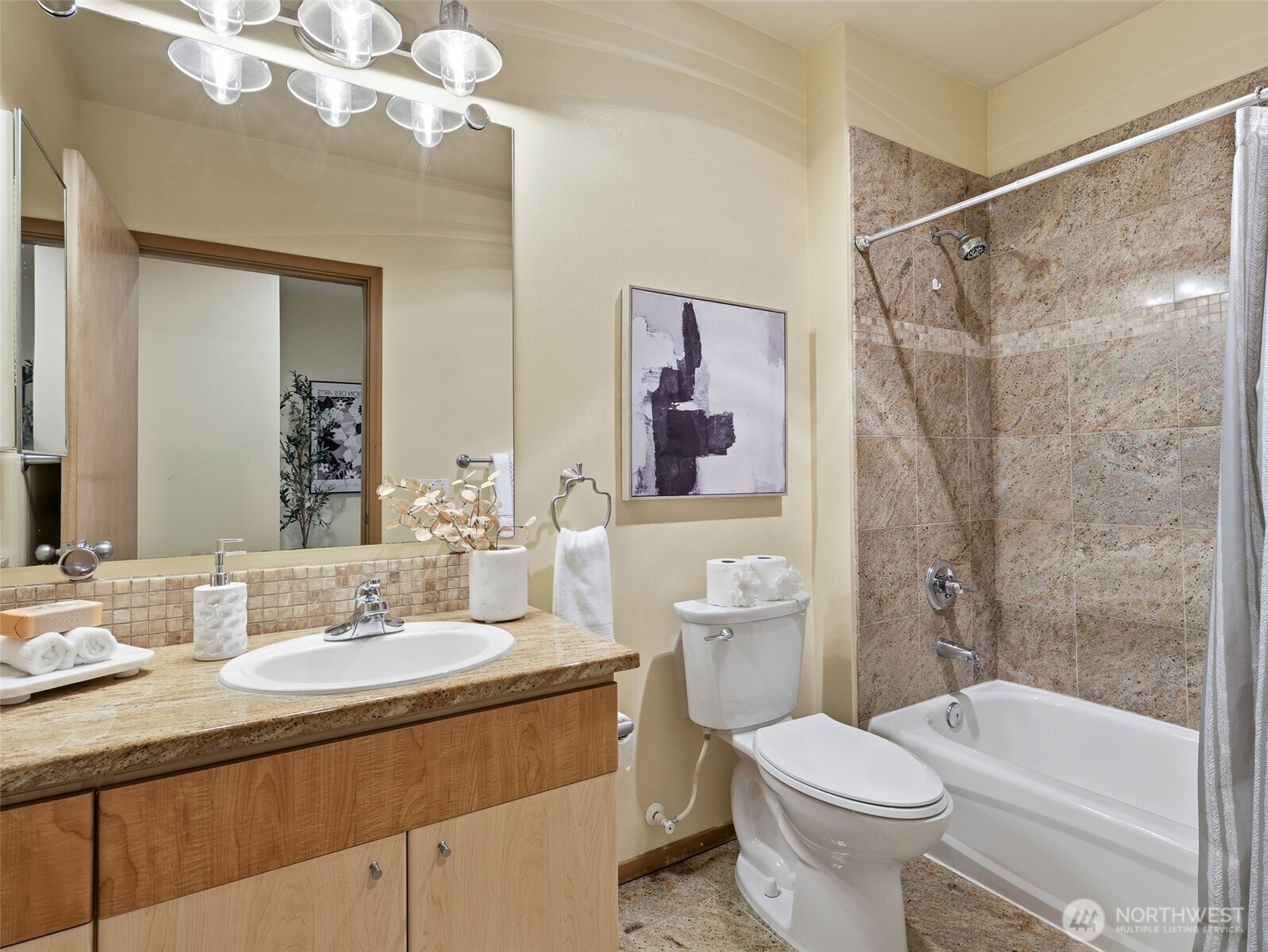 668 S Lane Street Unit: 404