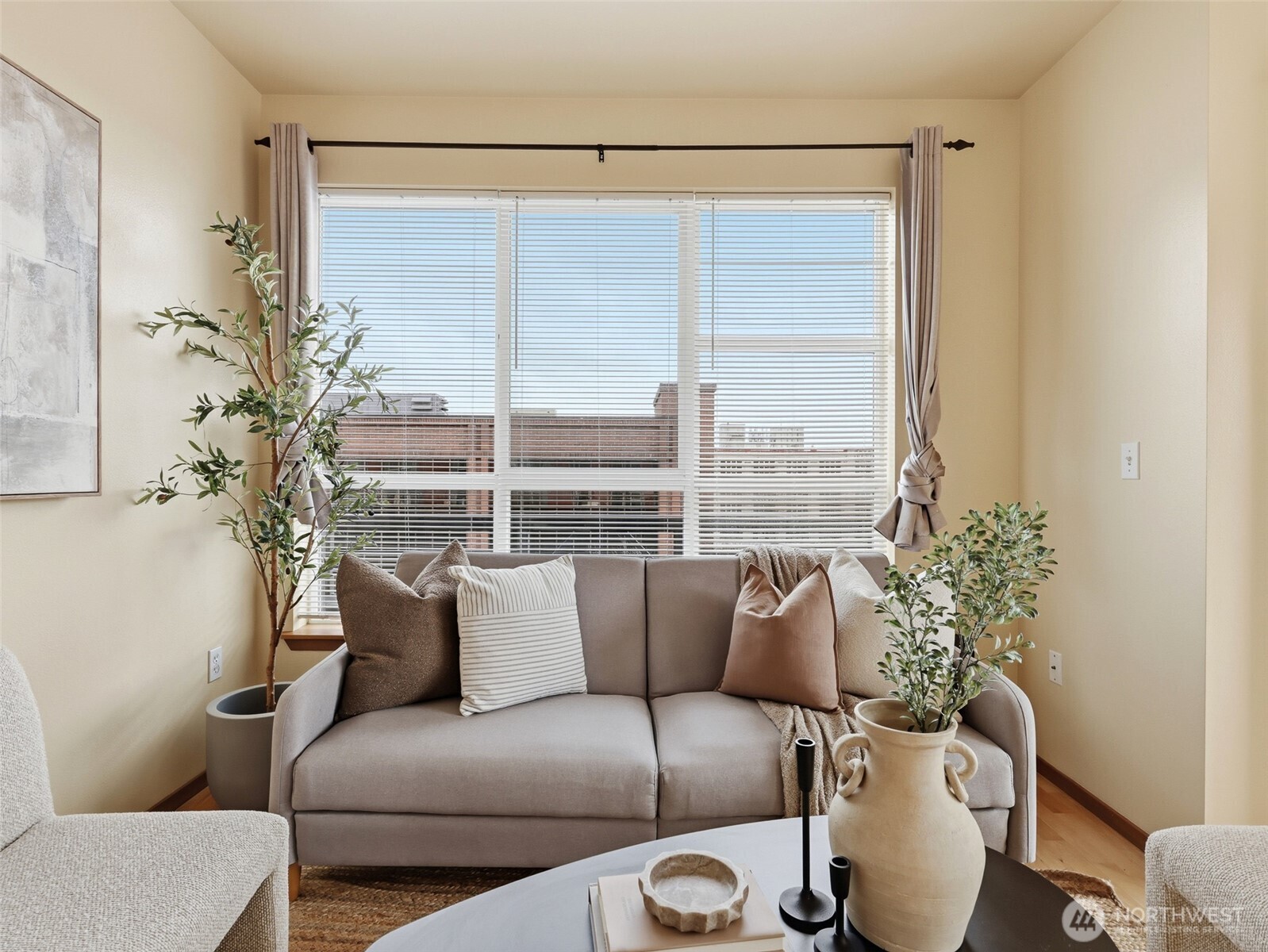 668 S Lane Street Unit: 404