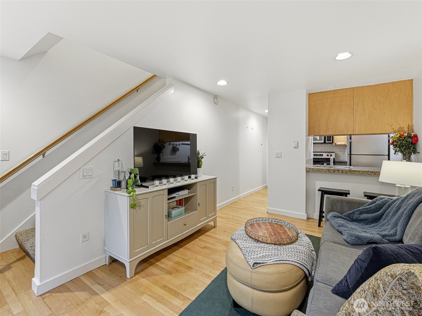 301 W Raye Street Unit: 201