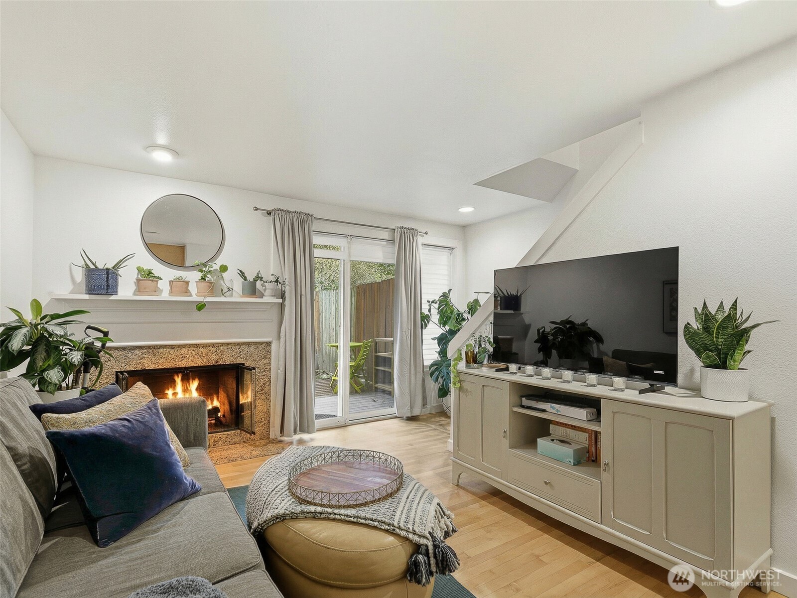 301 W Raye Street Unit: 201