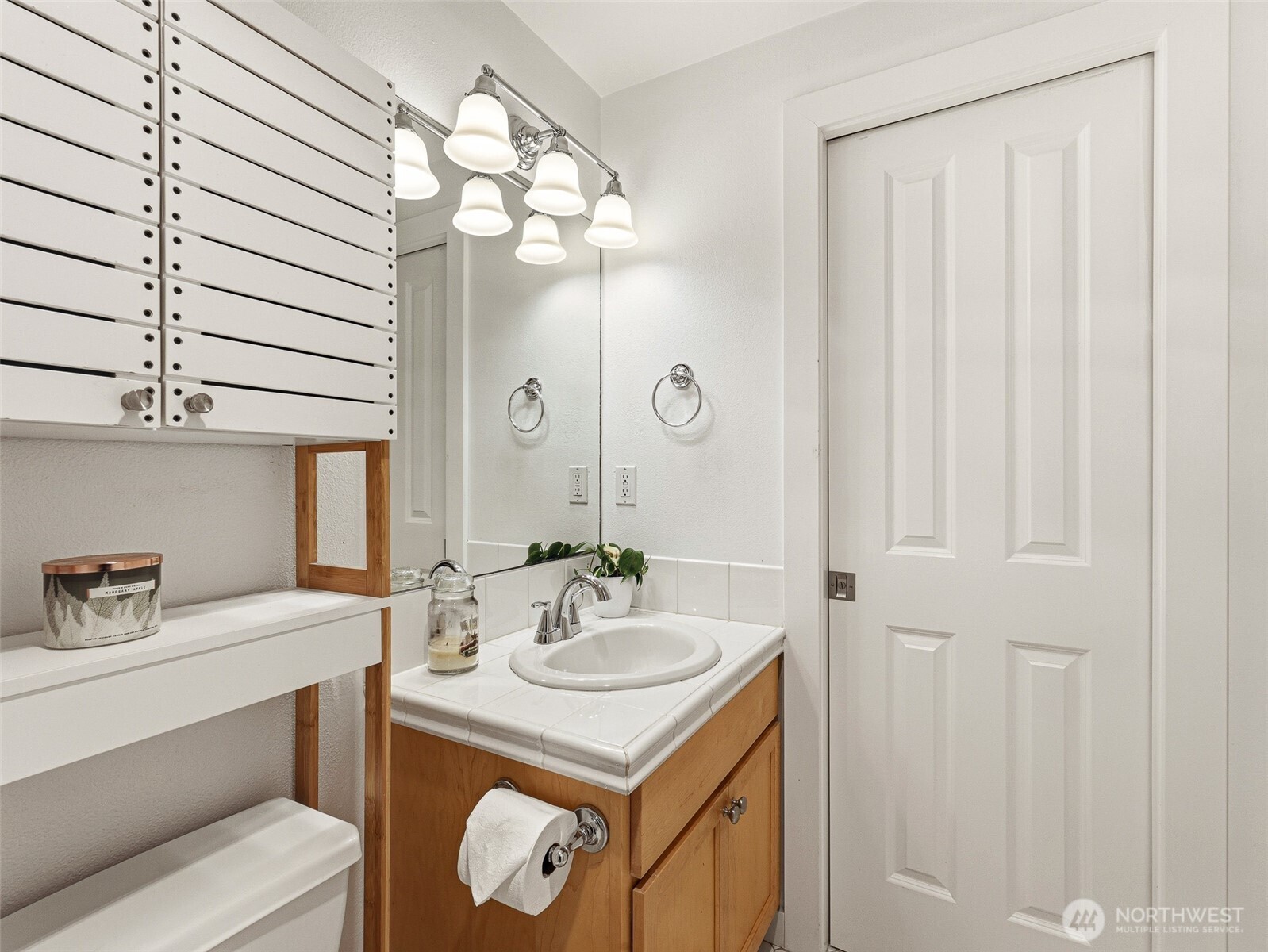 301 W Raye Street Unit: 201