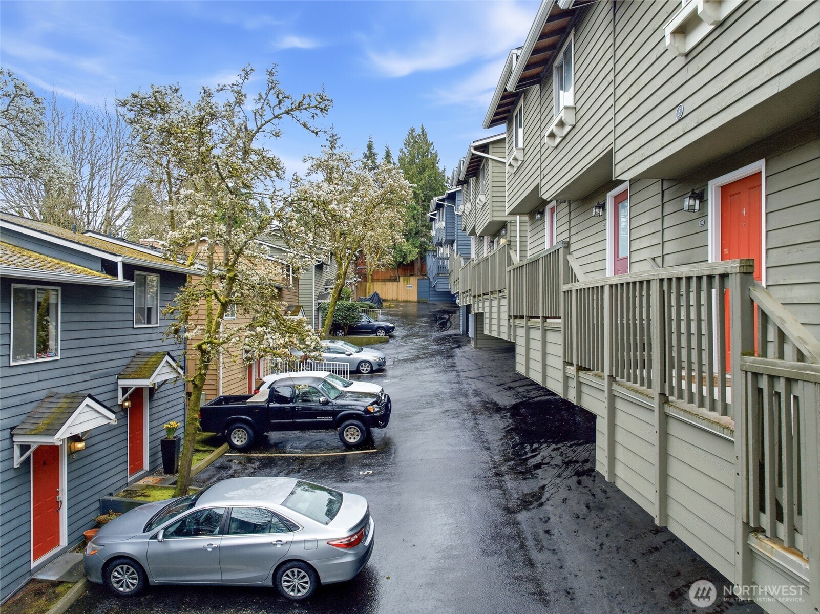 301 W Raye Street Unit: 201