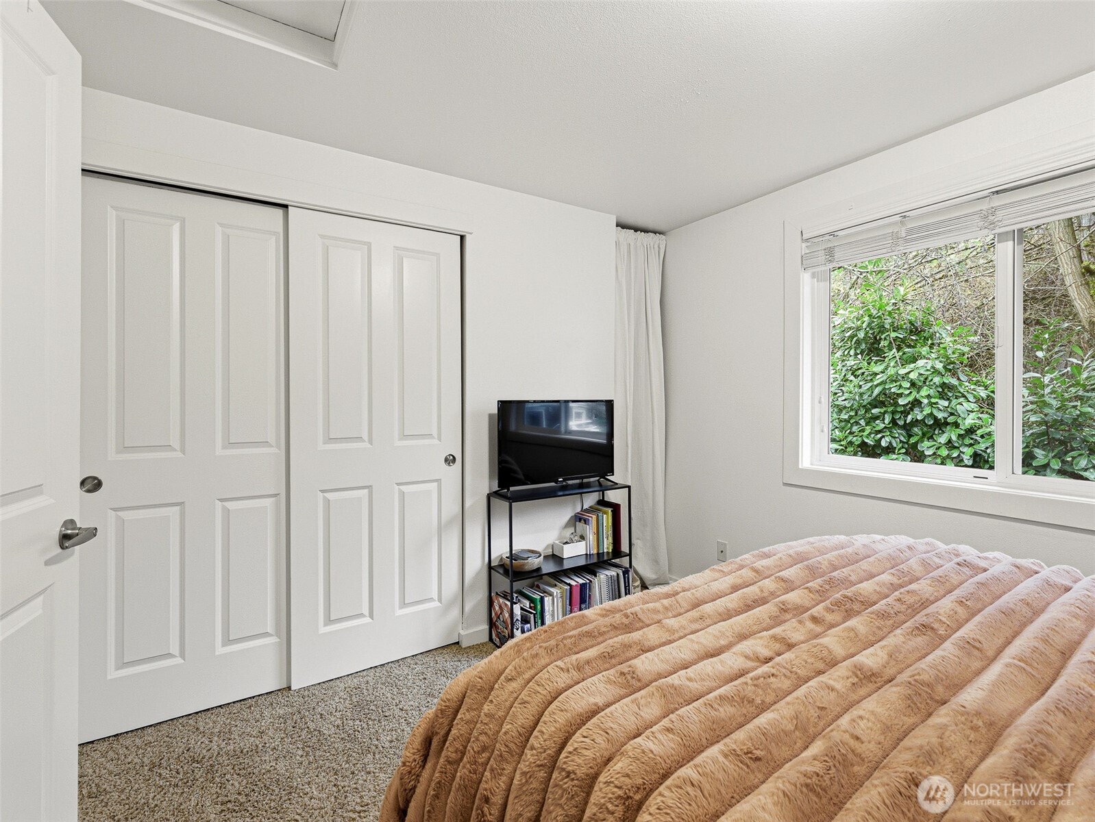 301 W Raye Street Unit: 201