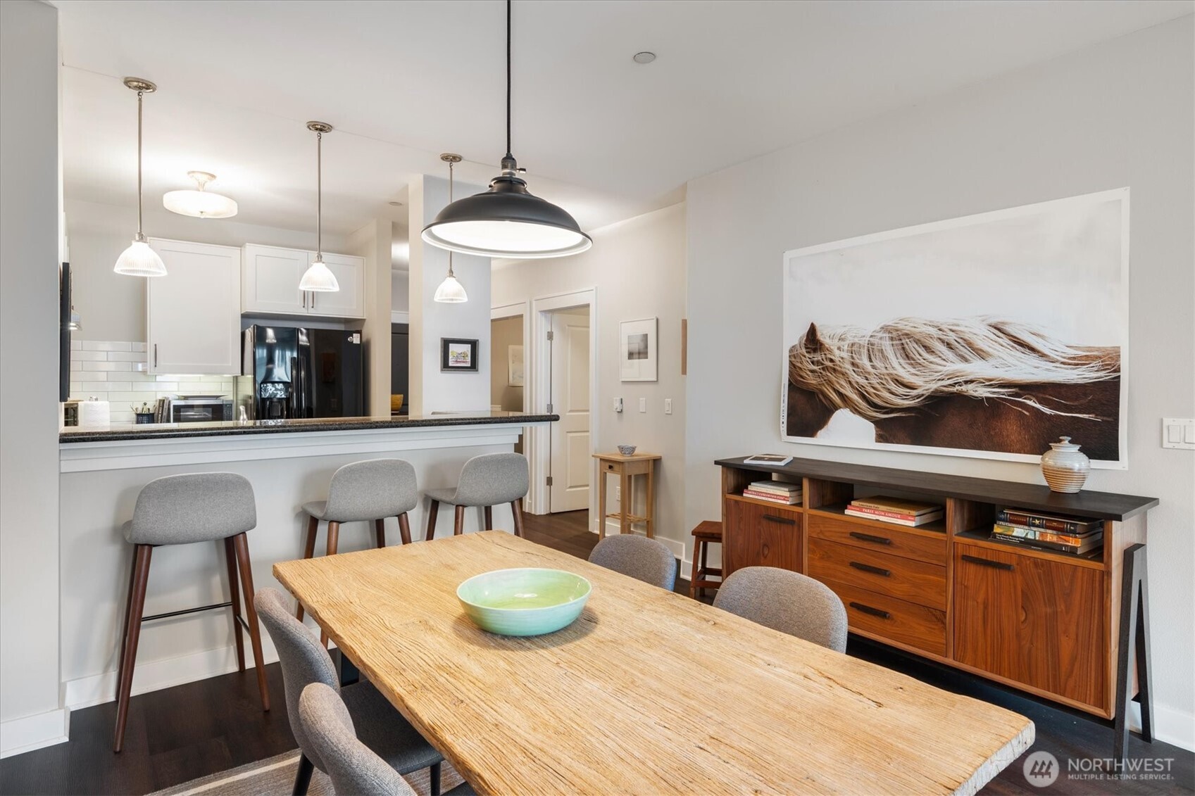 3217 Eastlake Avenue E Unit: 210