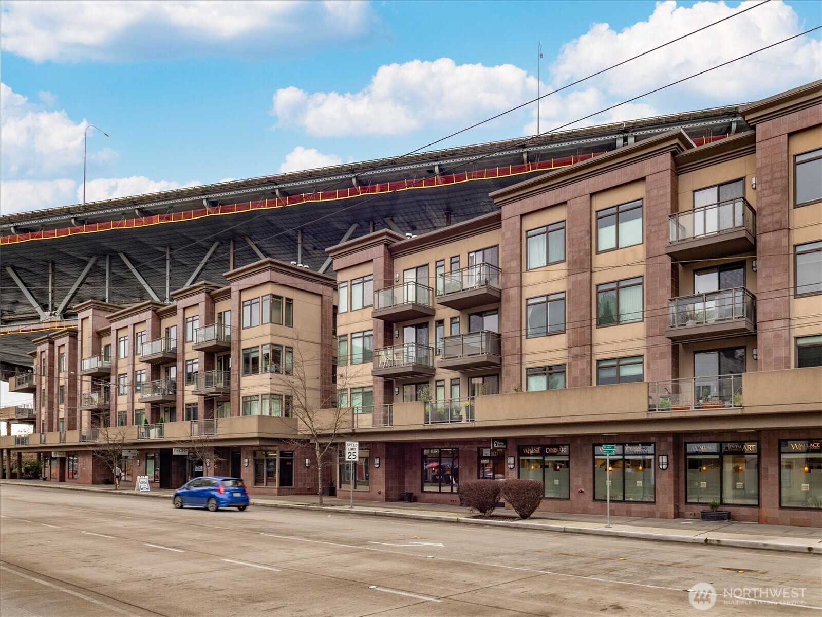 3217 Eastlake Avenue E Unit: 210