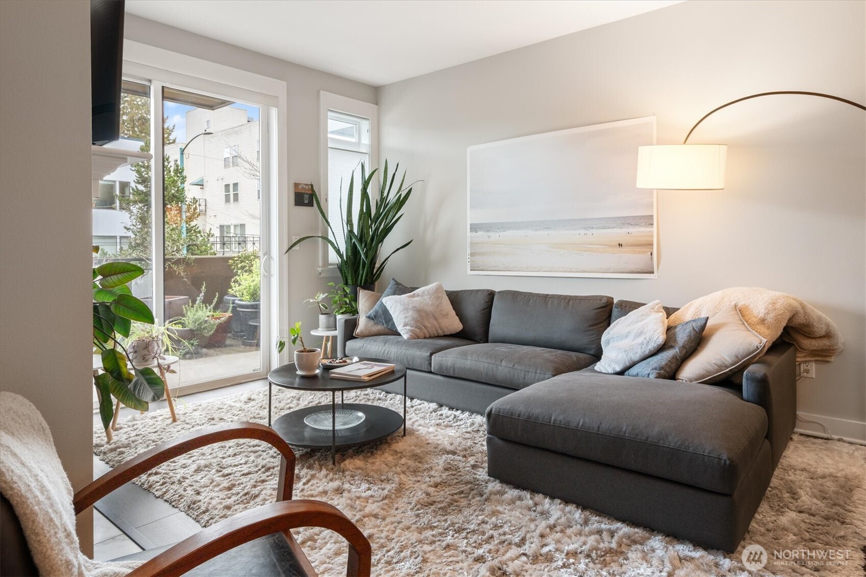 3217 Eastlake Avenue E Unit: 210