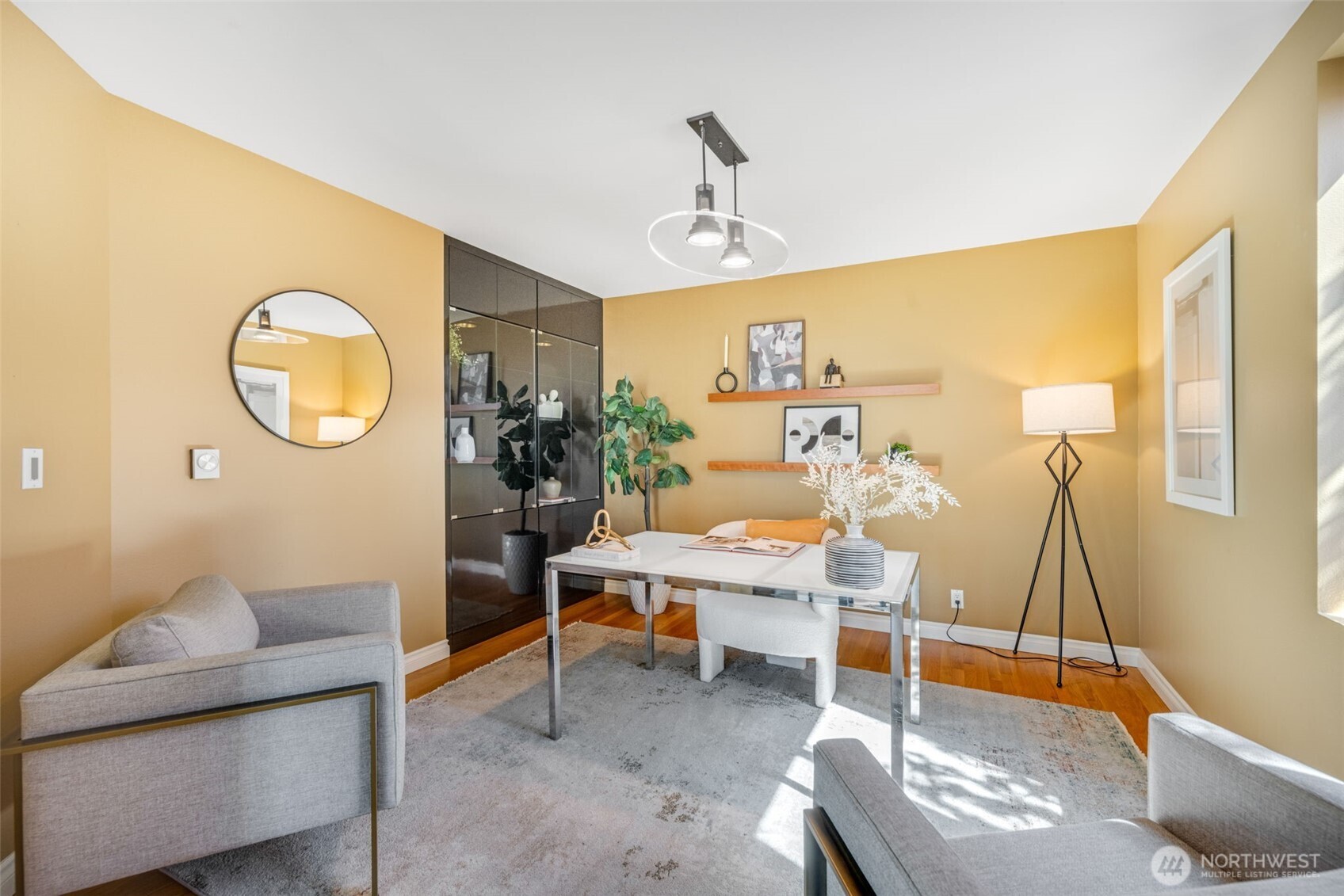 619 5th Avenue W Unit: 302