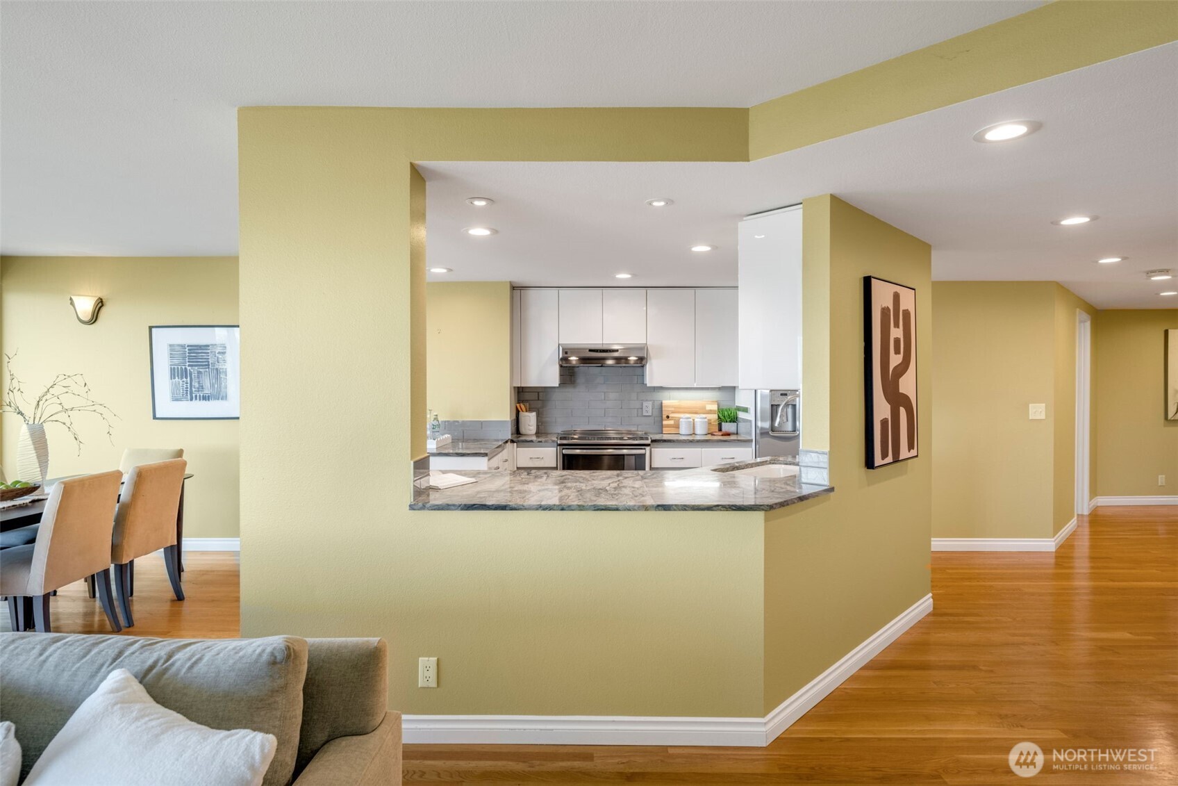 619 5th Avenue W Unit: 302