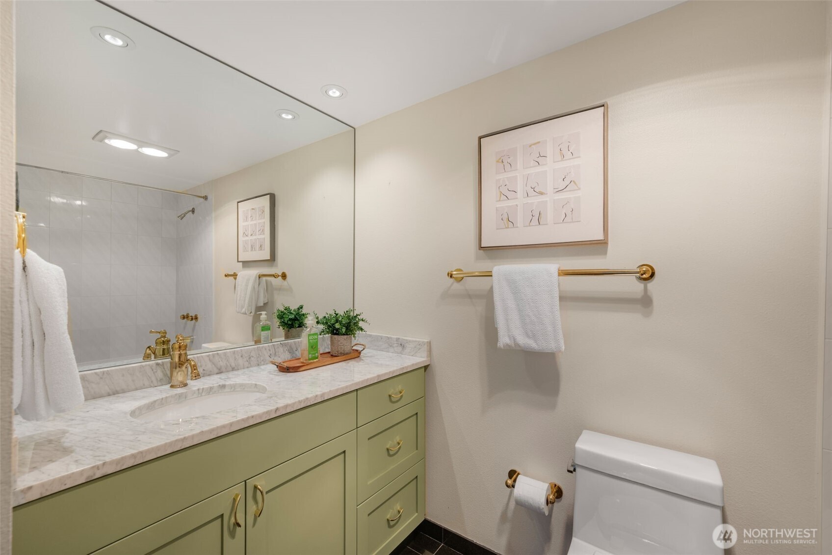 619 5th Avenue W Unit: 302
