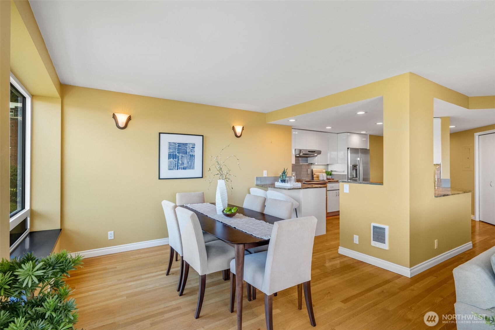 619 5th Avenue W Unit: 302