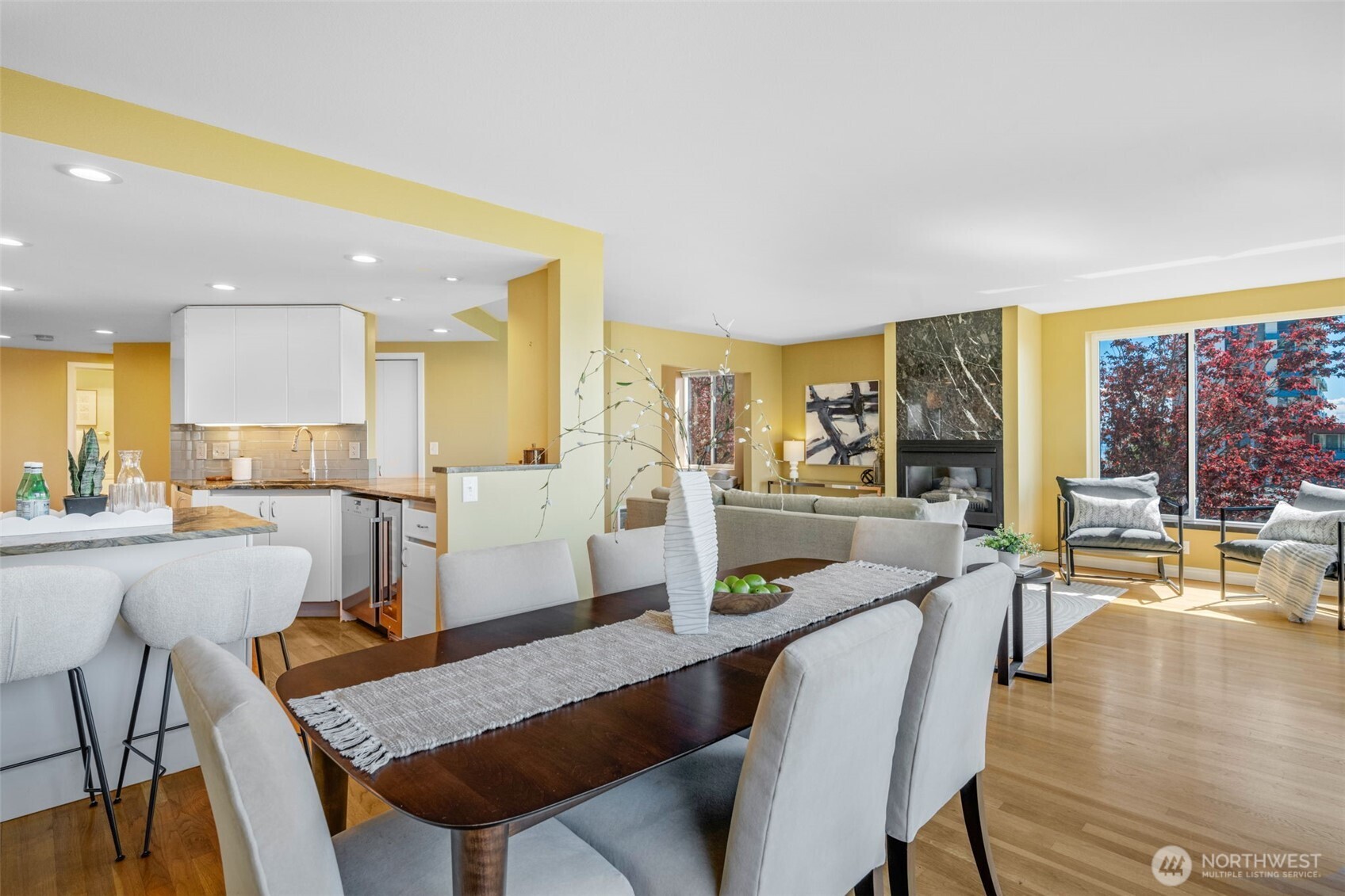 619 5th Avenue W Unit: 302