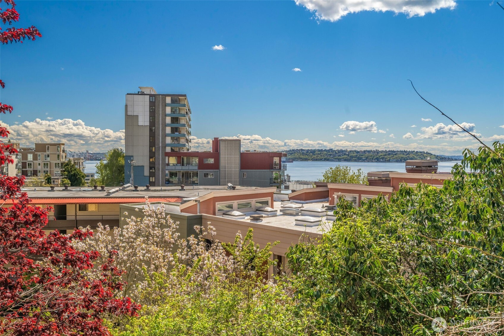 619 5th Avenue W Unit: 302