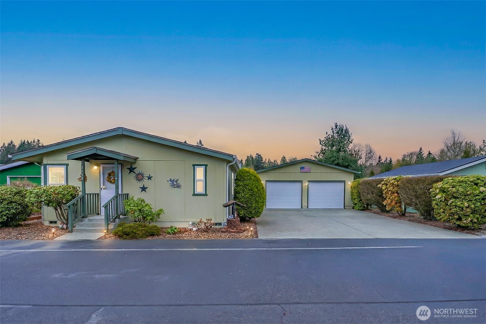 5101 E Grey Sea Eagle Lane SW