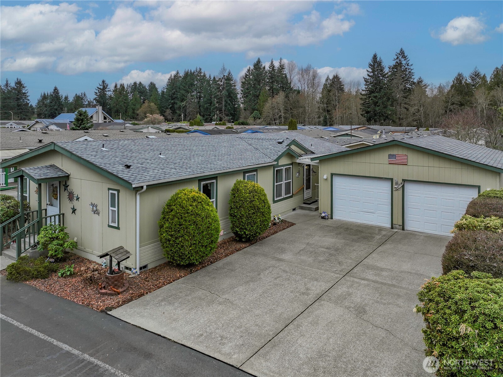 5101 E Grey Sea Eagle Lane SW